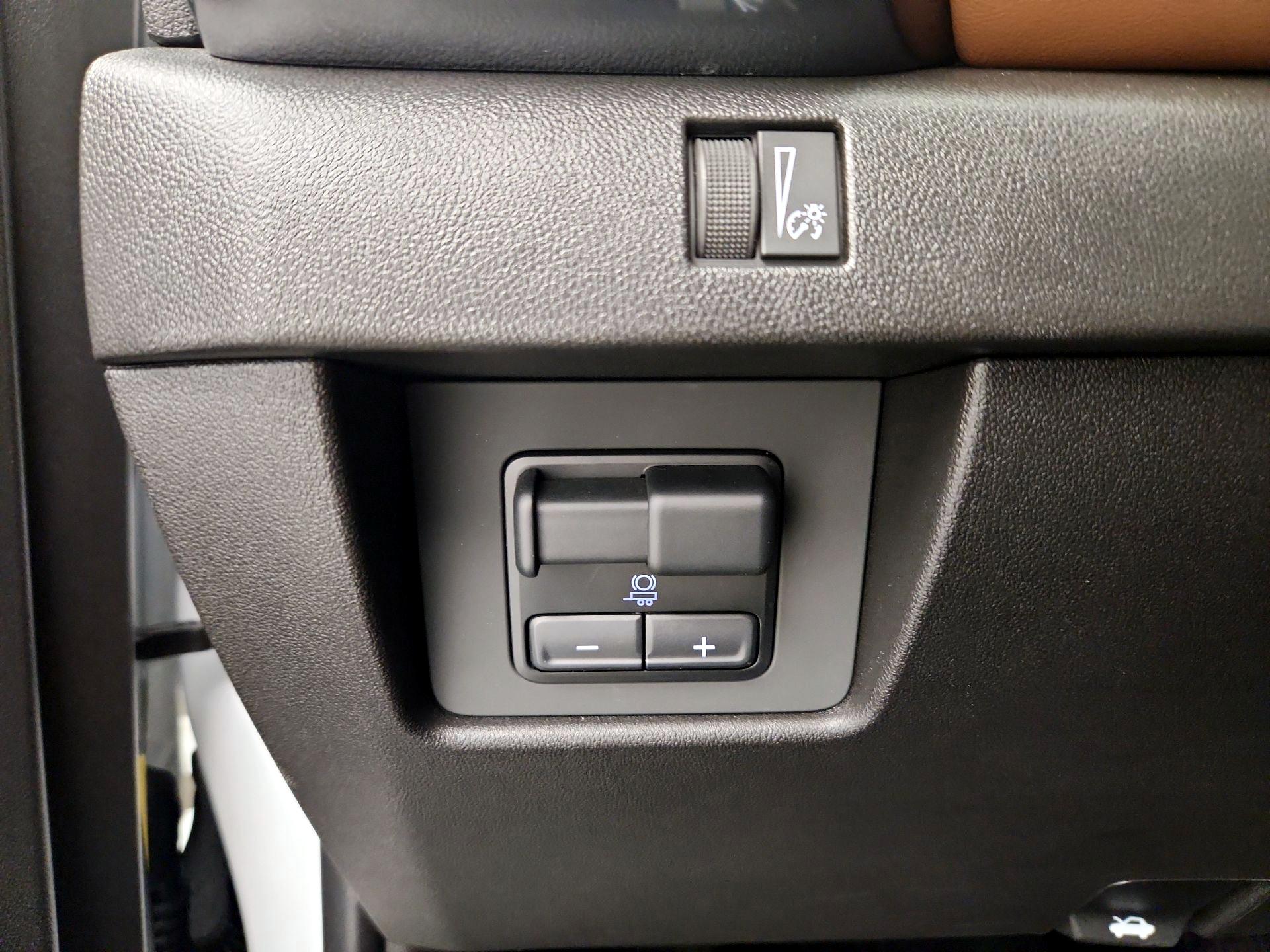 Thumbnail: 2025 GMC Canyon - 13