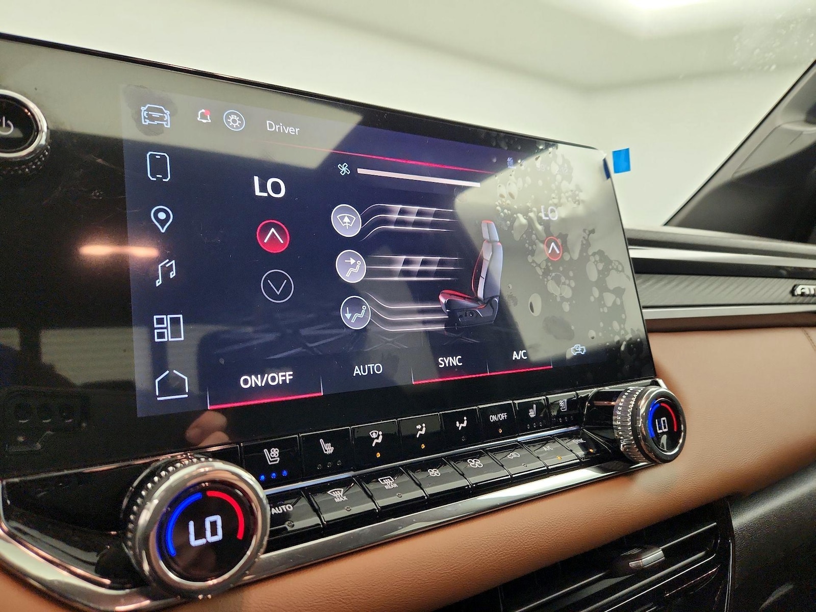2025 GMC Canyon AT4 - Photo 18