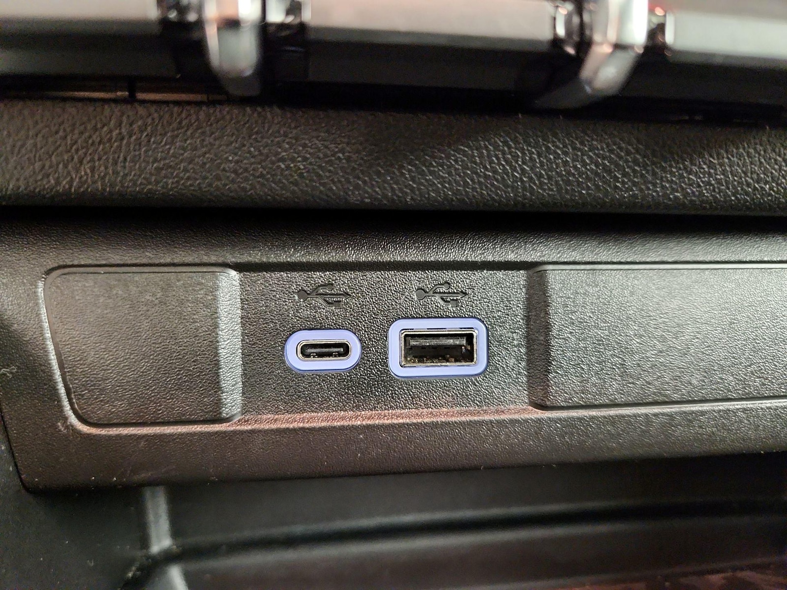 2025 GMC Canyon AT4 - Photo 20