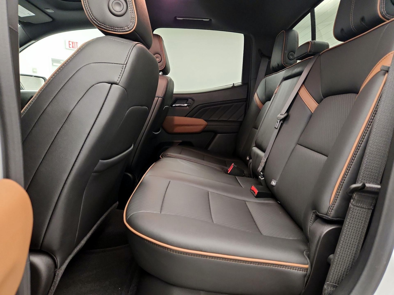 2025 GMC Canyon AT4 - Photo 22