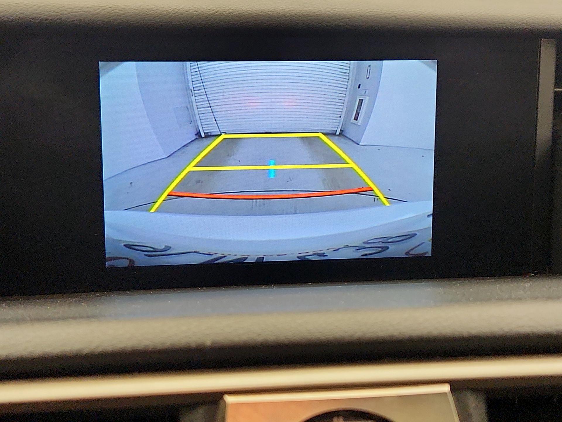 Thumbnail: 2020 Lexus IS - 14