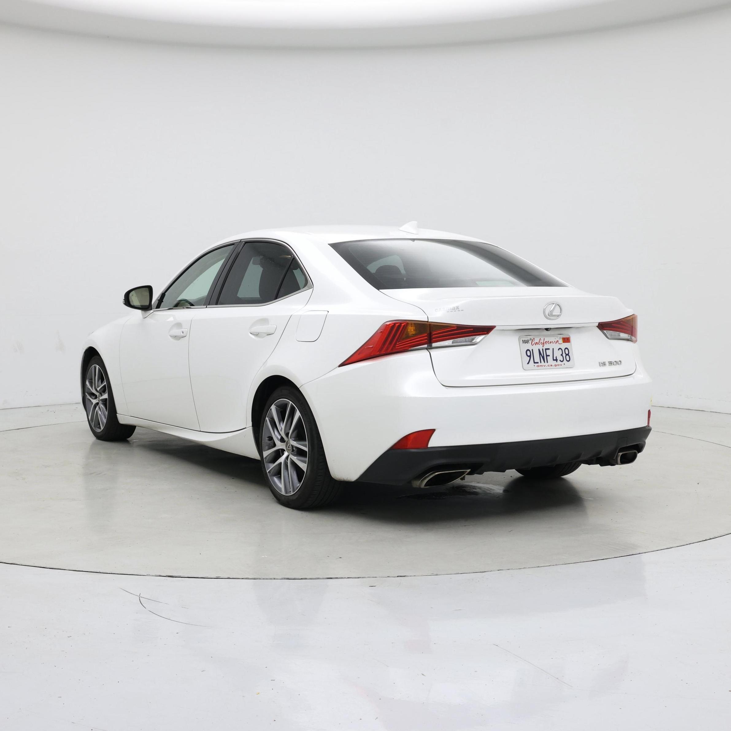 Thumbnail: 2020 Lexus IS - 2