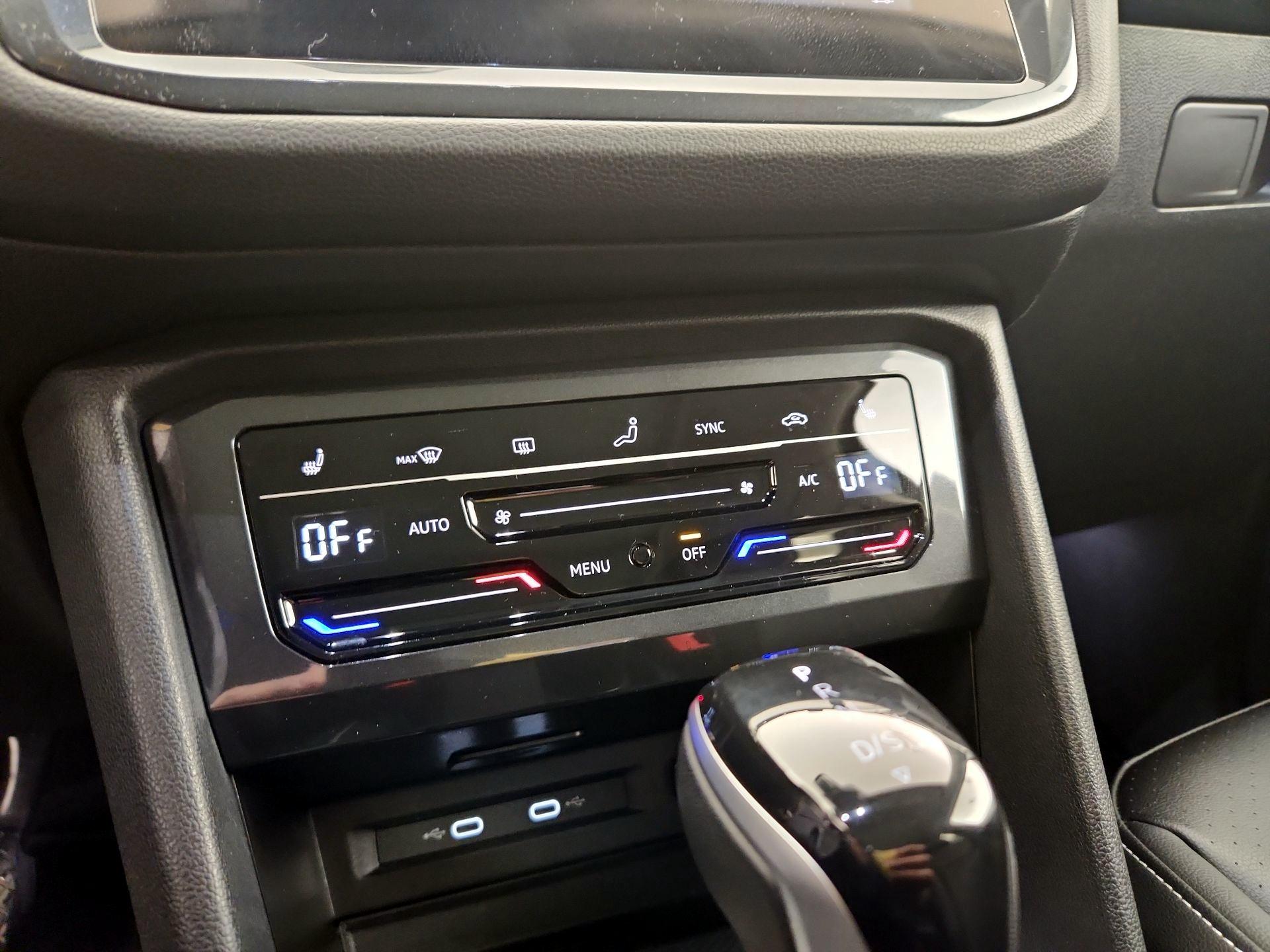 Thumbnail: 2024 Volkswagen Tiguan - 16