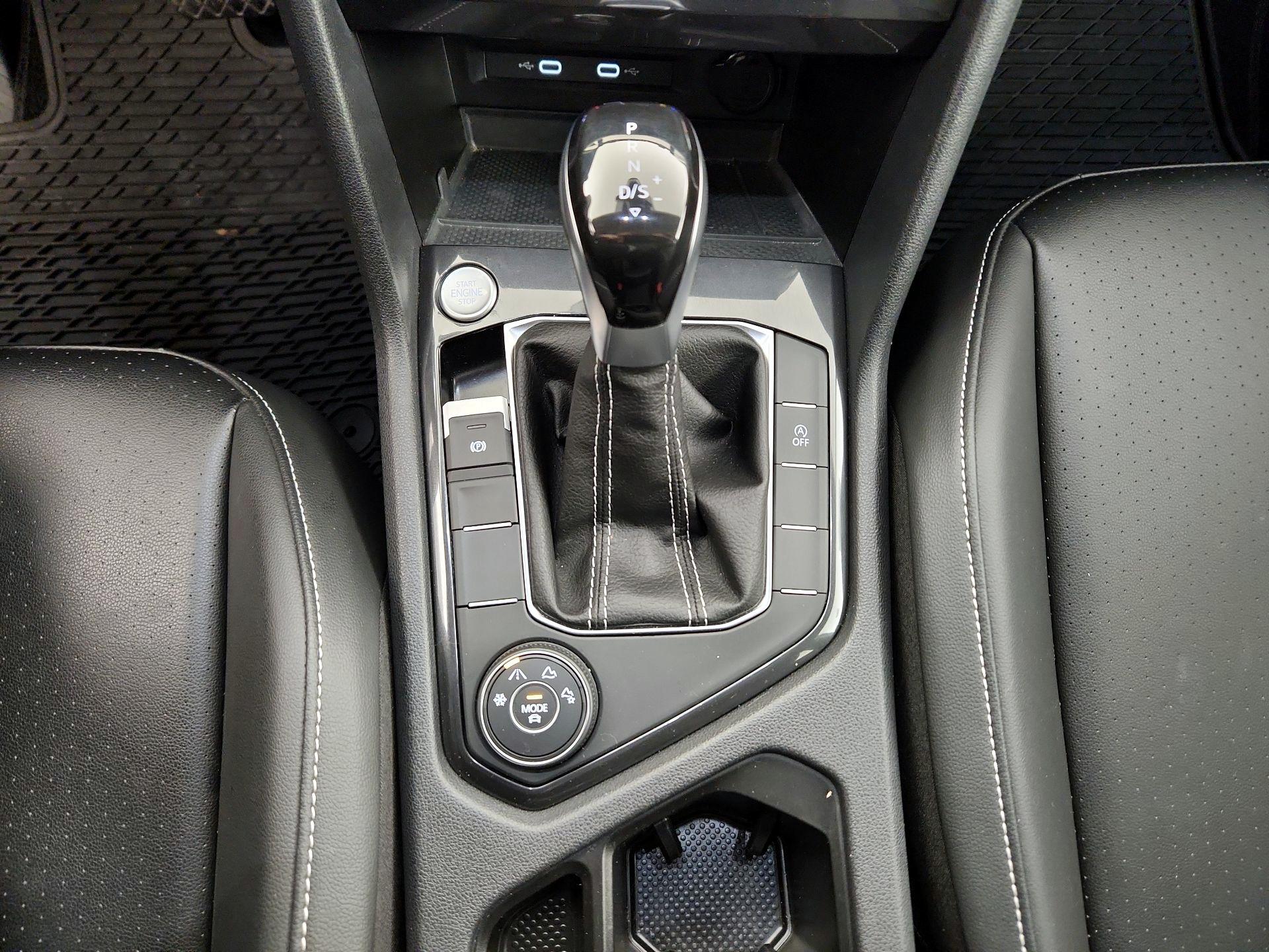 Thumbnail: 2024 Volkswagen Tiguan - 17