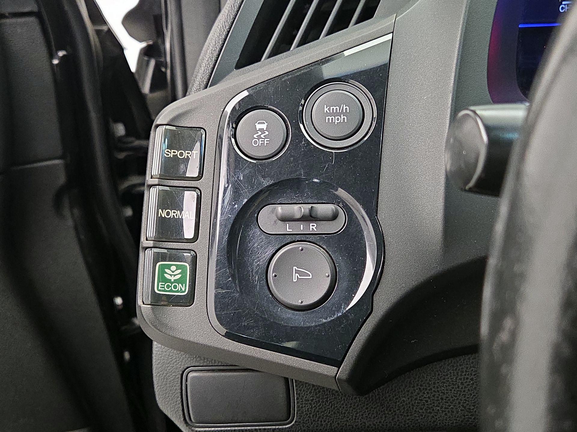 Thumbnail: 2014 Honda CR-Z - 13