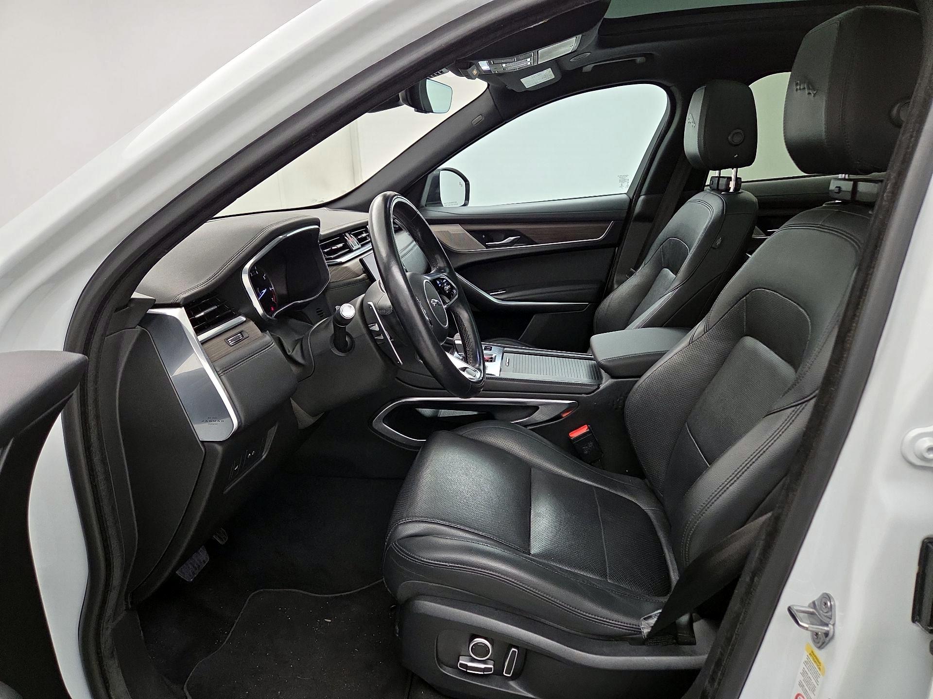 Thumbnail: 2021 Jaguar F-Pace - 11