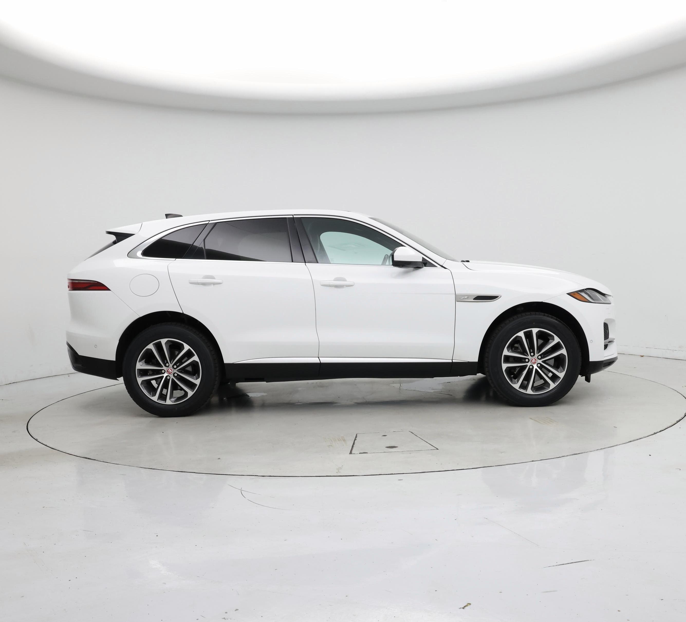Thumbnail: 2021 Jaguar F-Pace - 7
