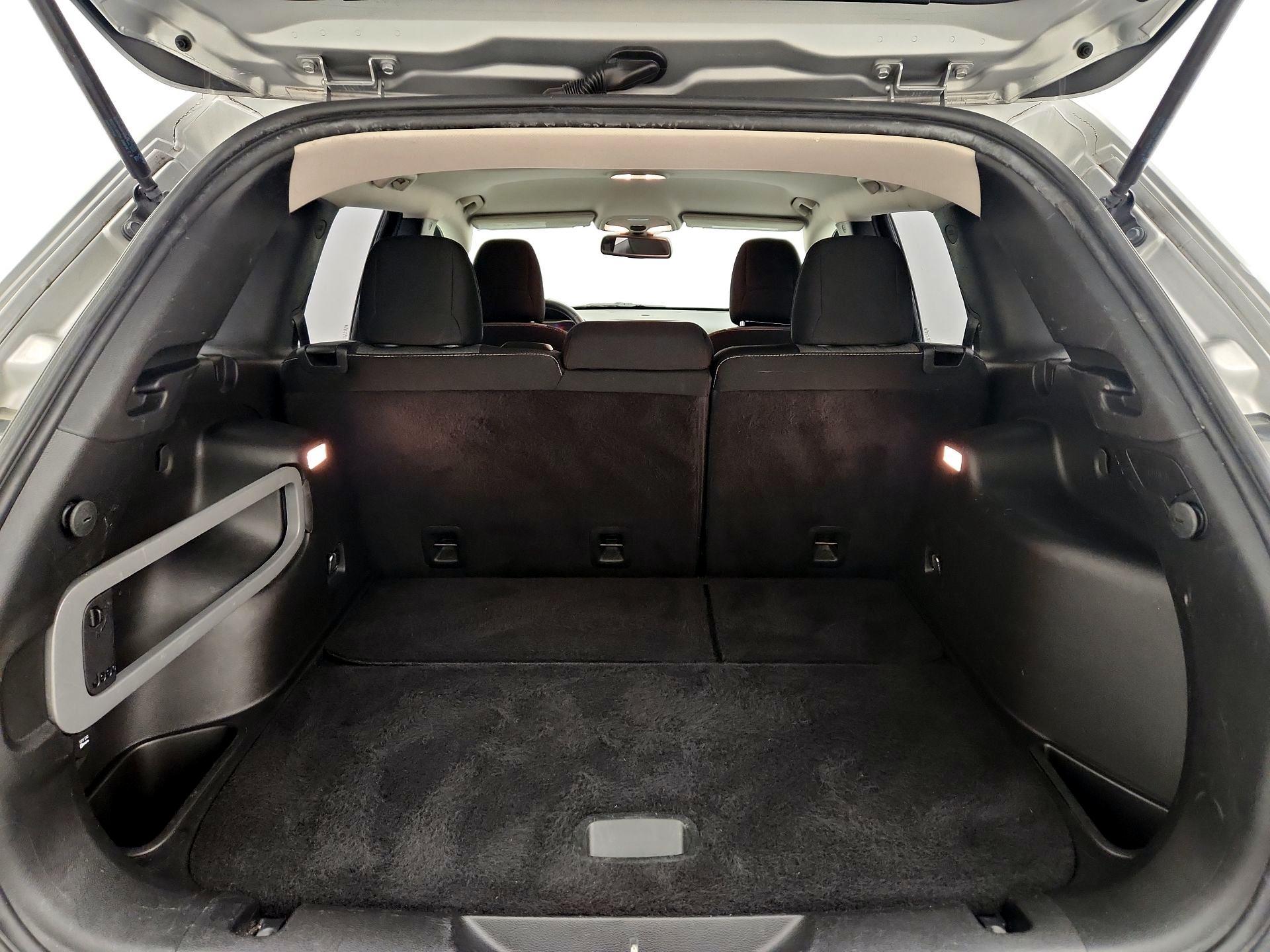 Thumbnail: 2015 Jeep Cherokee - 19