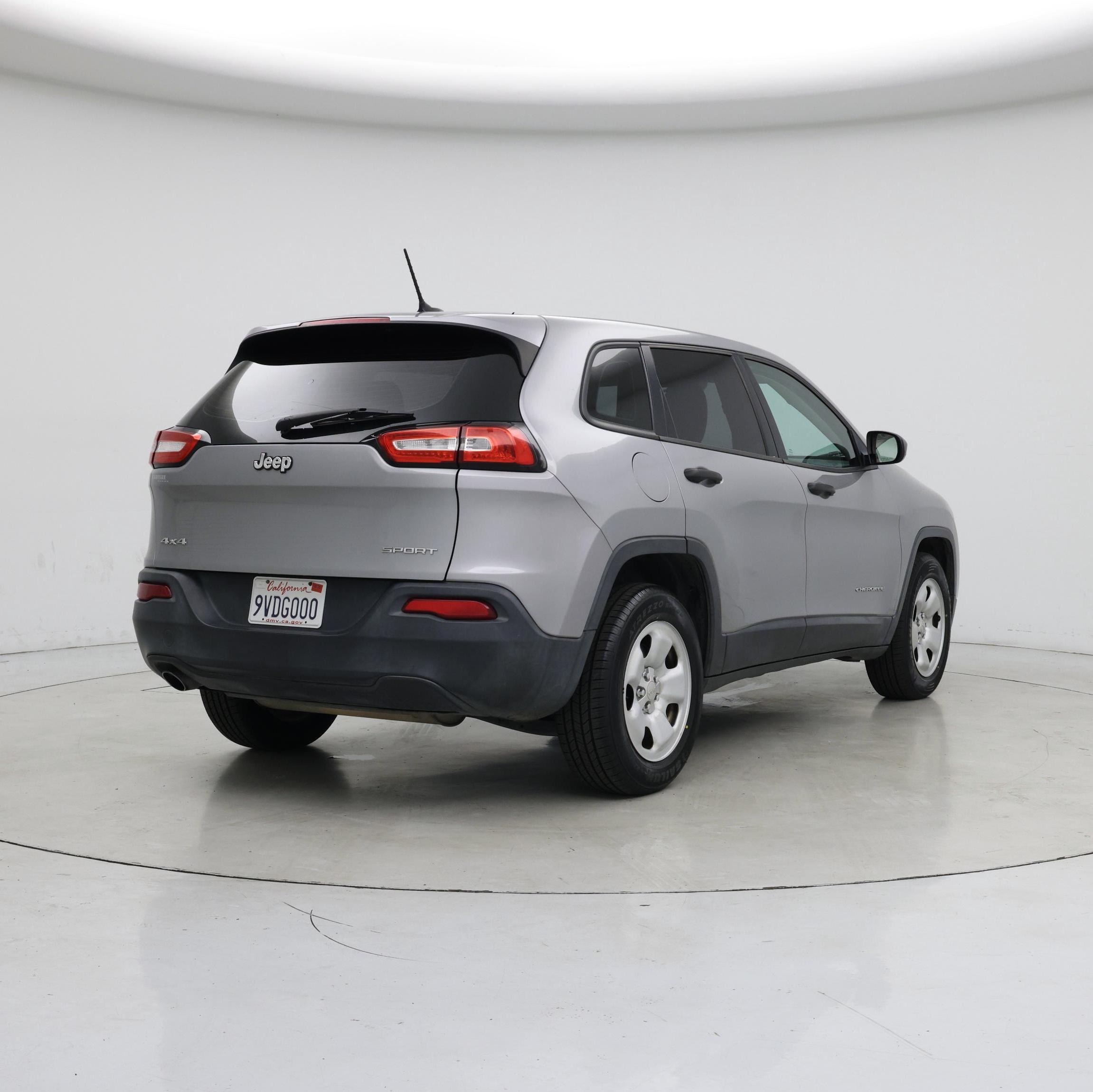 Thumbnail: 2015 Jeep Cherokee - 8