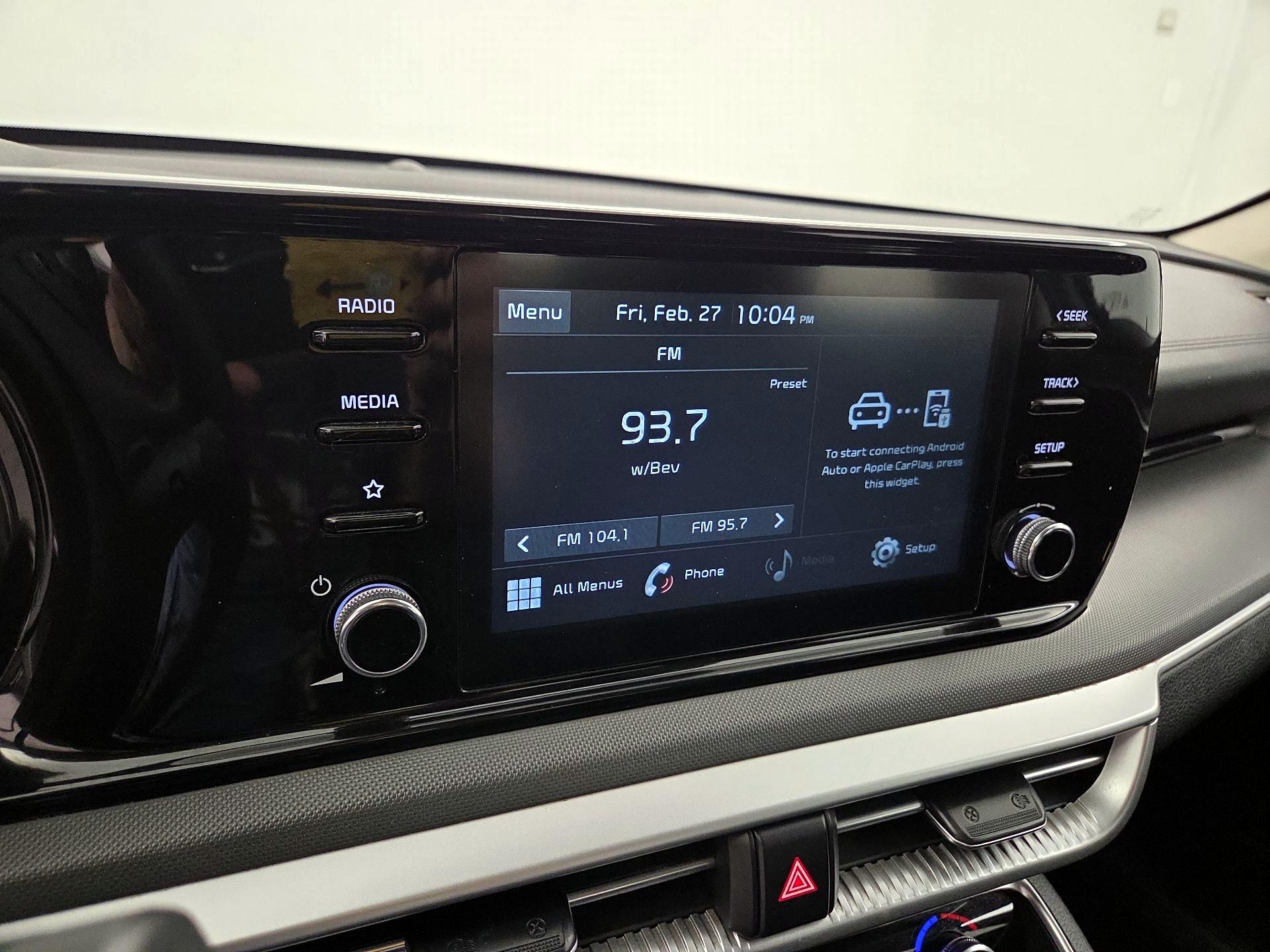 Thumbnail: 2021 Kia K5 - 15