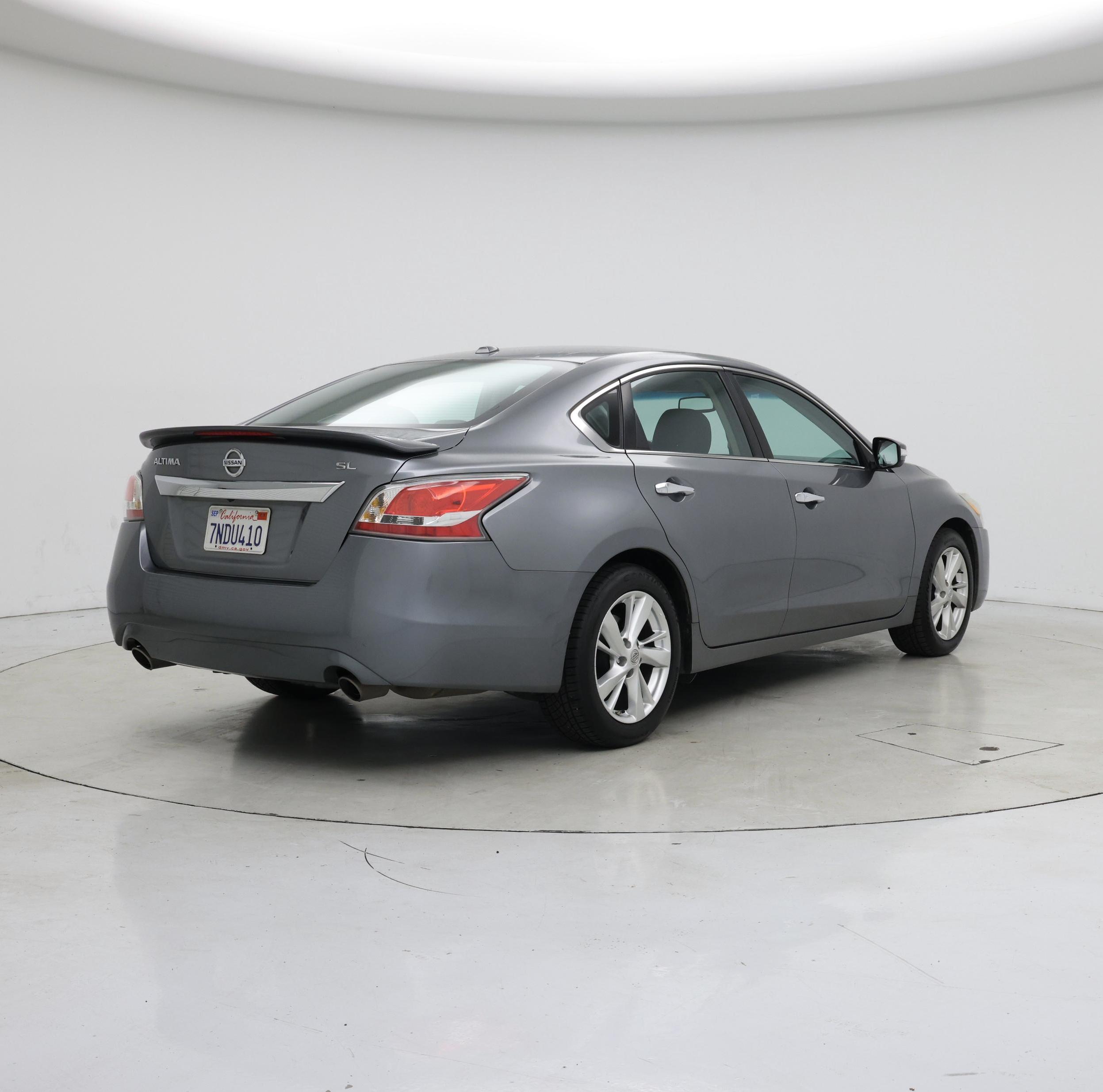 Thumbnail: 2015 Nissan Altima - 8