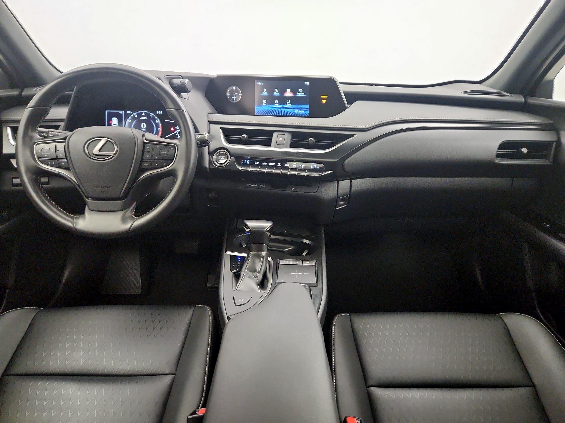 Thumbnail: 2019 Lexus UX - 9