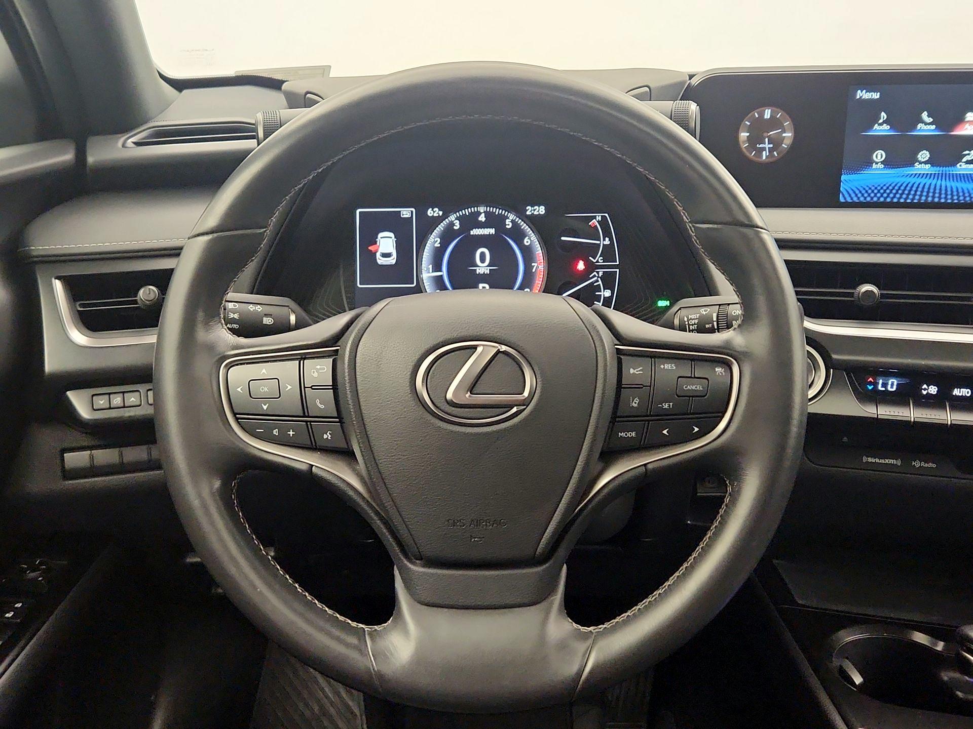 Thumbnail: 2019 Lexus UX - 10