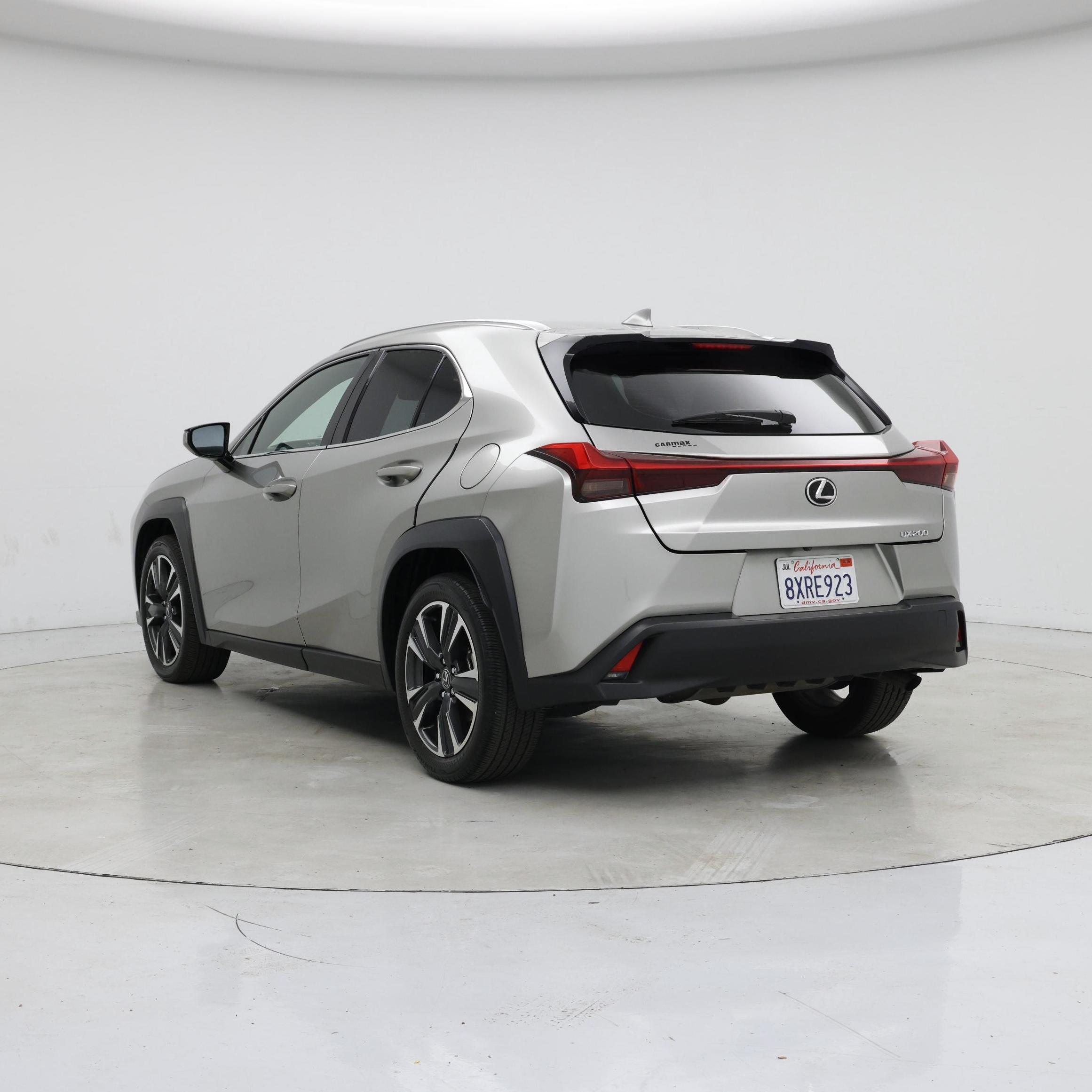 Thumbnail: 2019 Lexus UX - 2