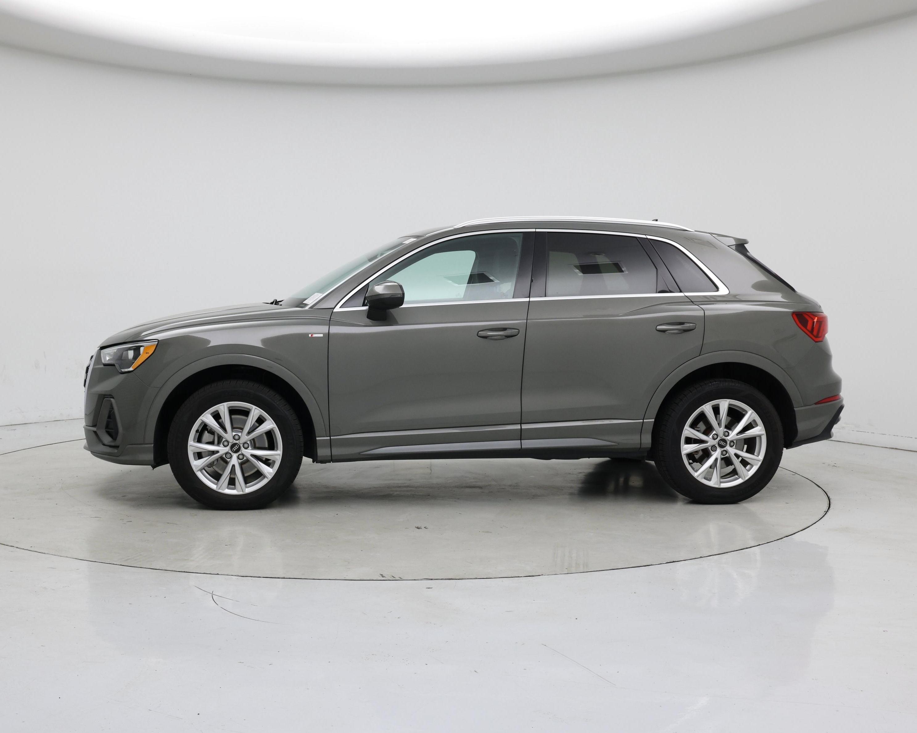 Thumbnail: 2022 Audi Q3 - 3