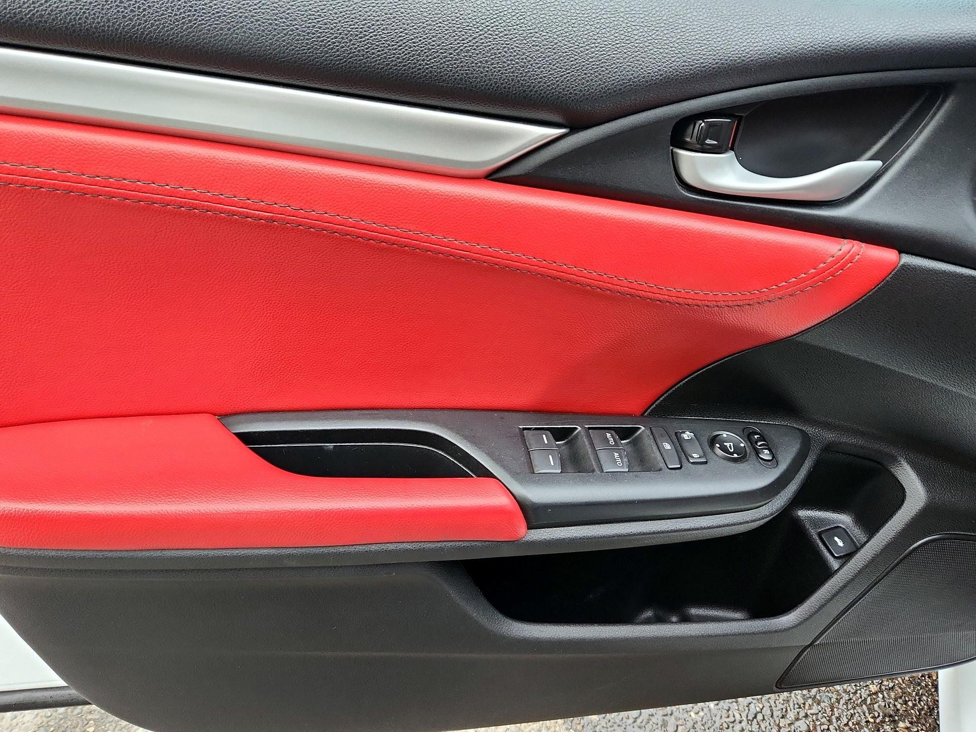 Thumbnail: 2017 Honda Civic - 10