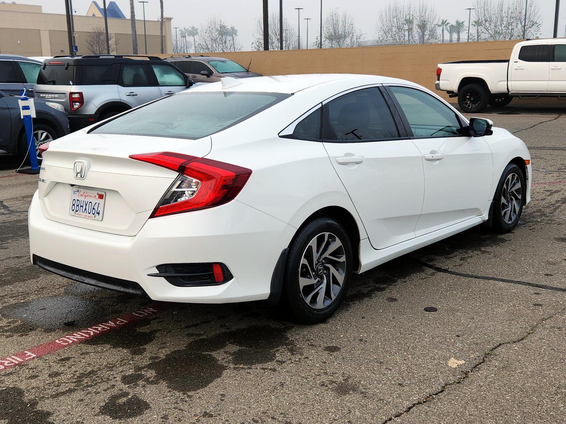 Thumbnail: 2017 Honda Civic - 5