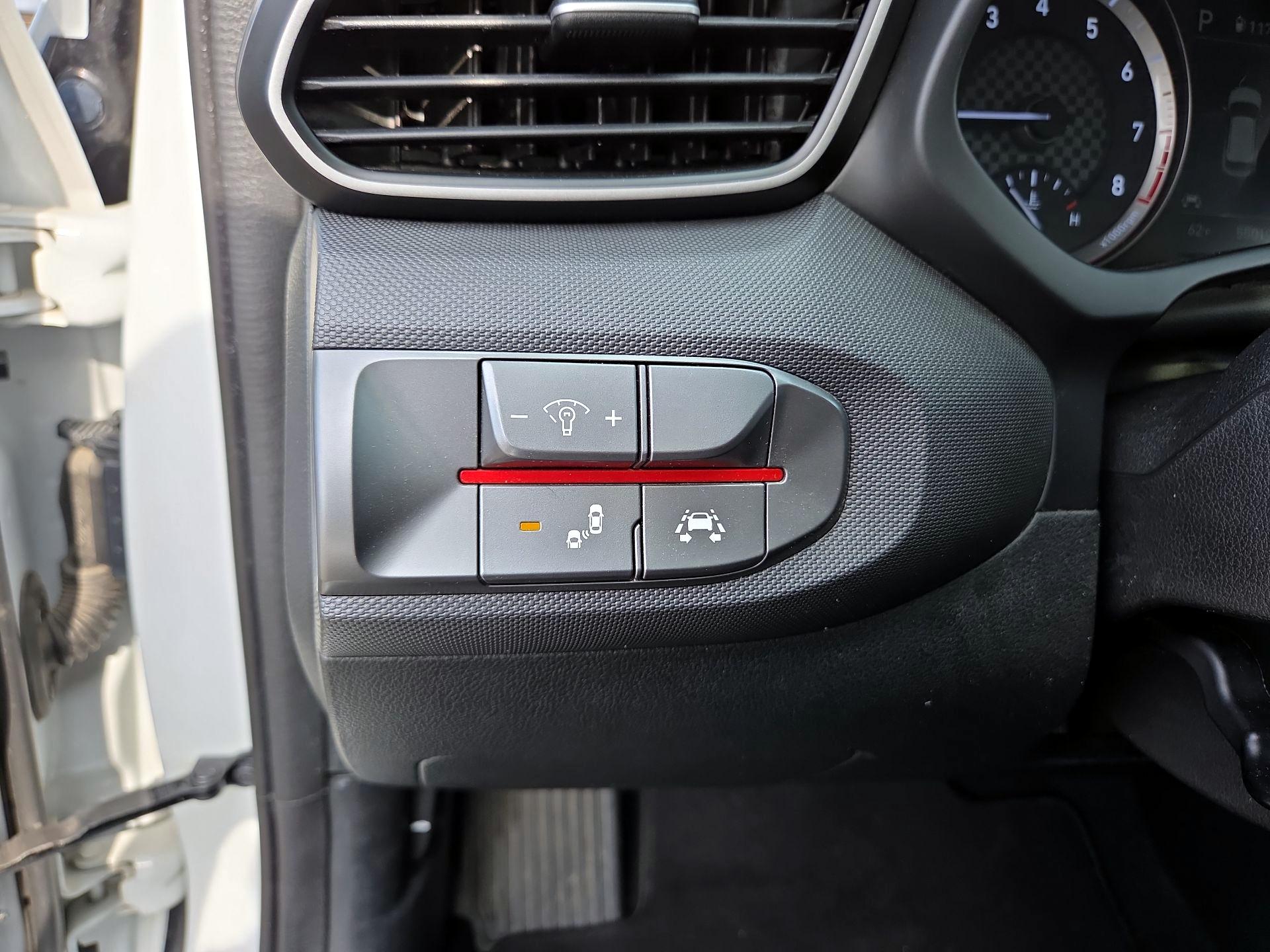 Thumbnail: 2019 Hyundai Veloster - 11