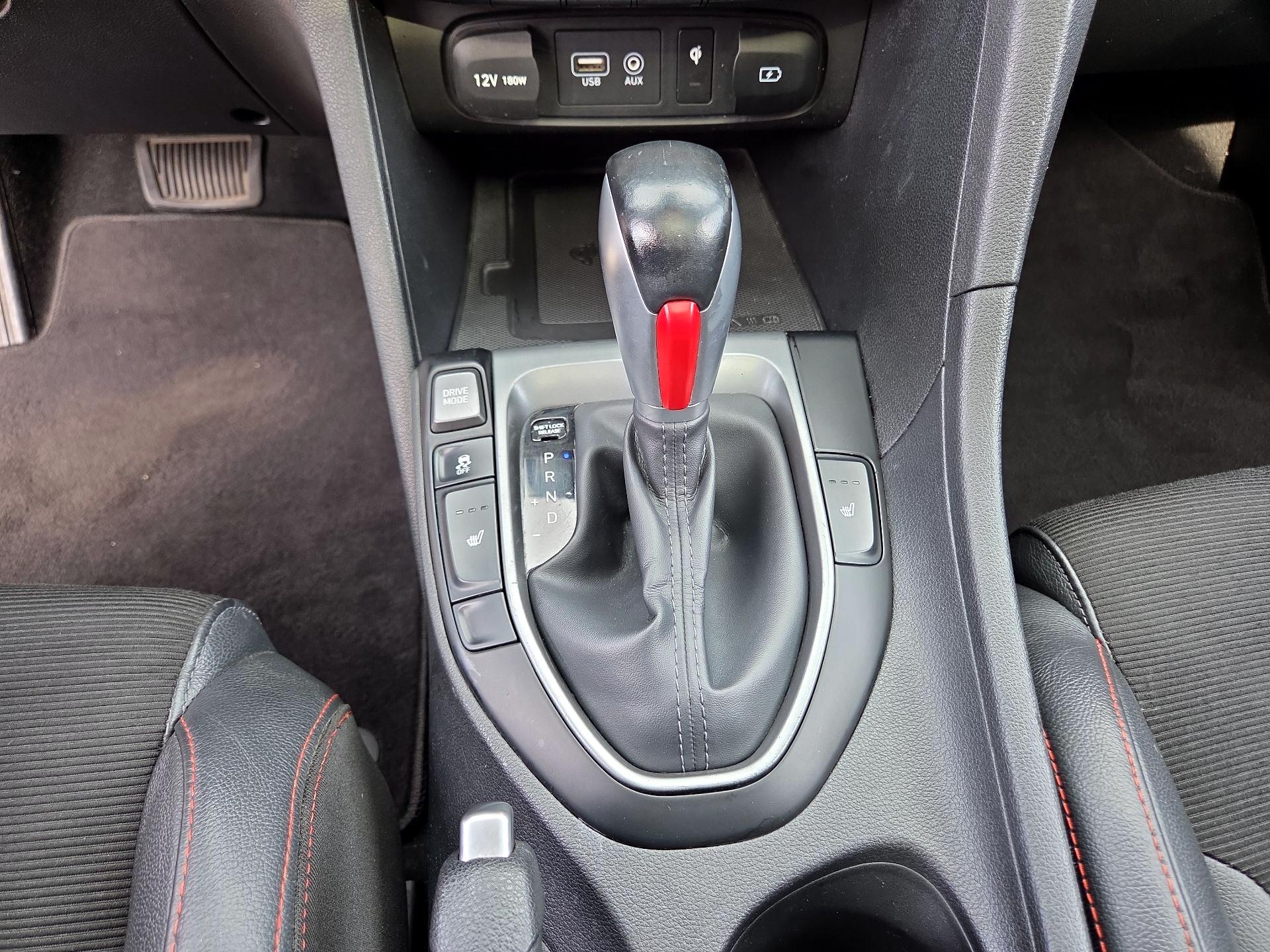 Thumbnail: 2019 Hyundai Veloster - 15