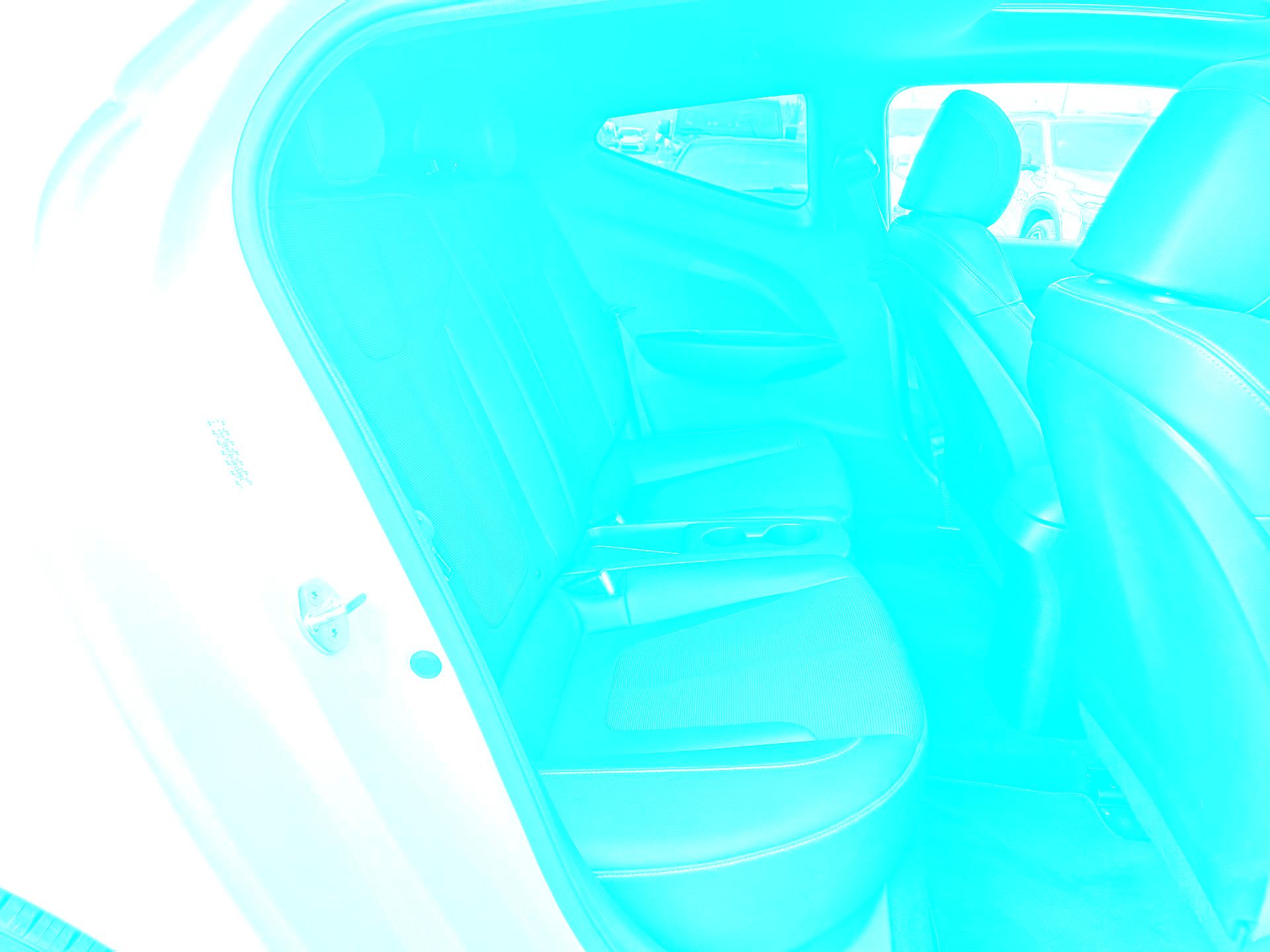 Thumbnail: 2019 Hyundai Veloster - 18