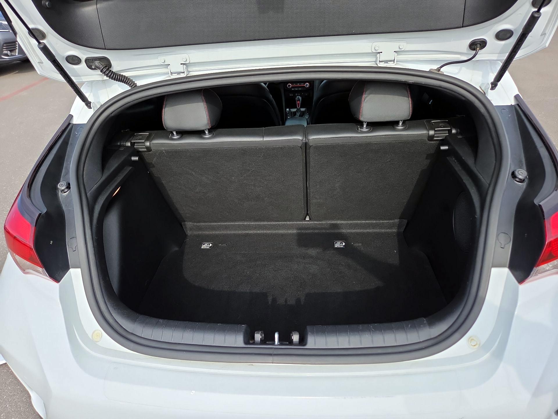 Thumbnail: 2019 Hyundai Veloster - 19