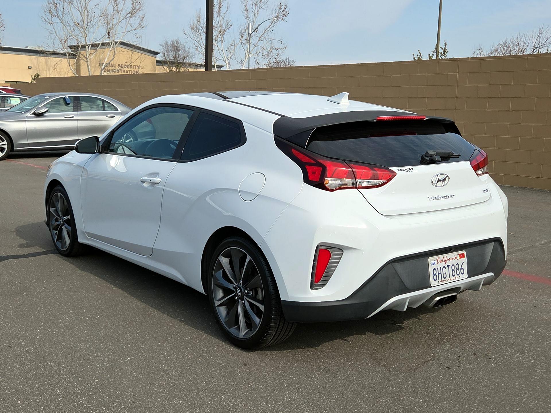 Thumbnail: 2019 Hyundai Veloster - 7