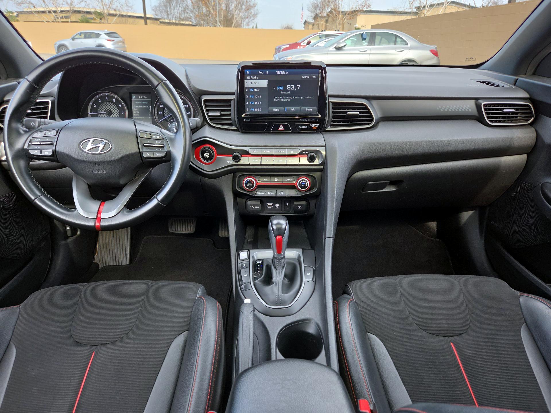 Thumbnail: 2019 Hyundai Veloster - 8