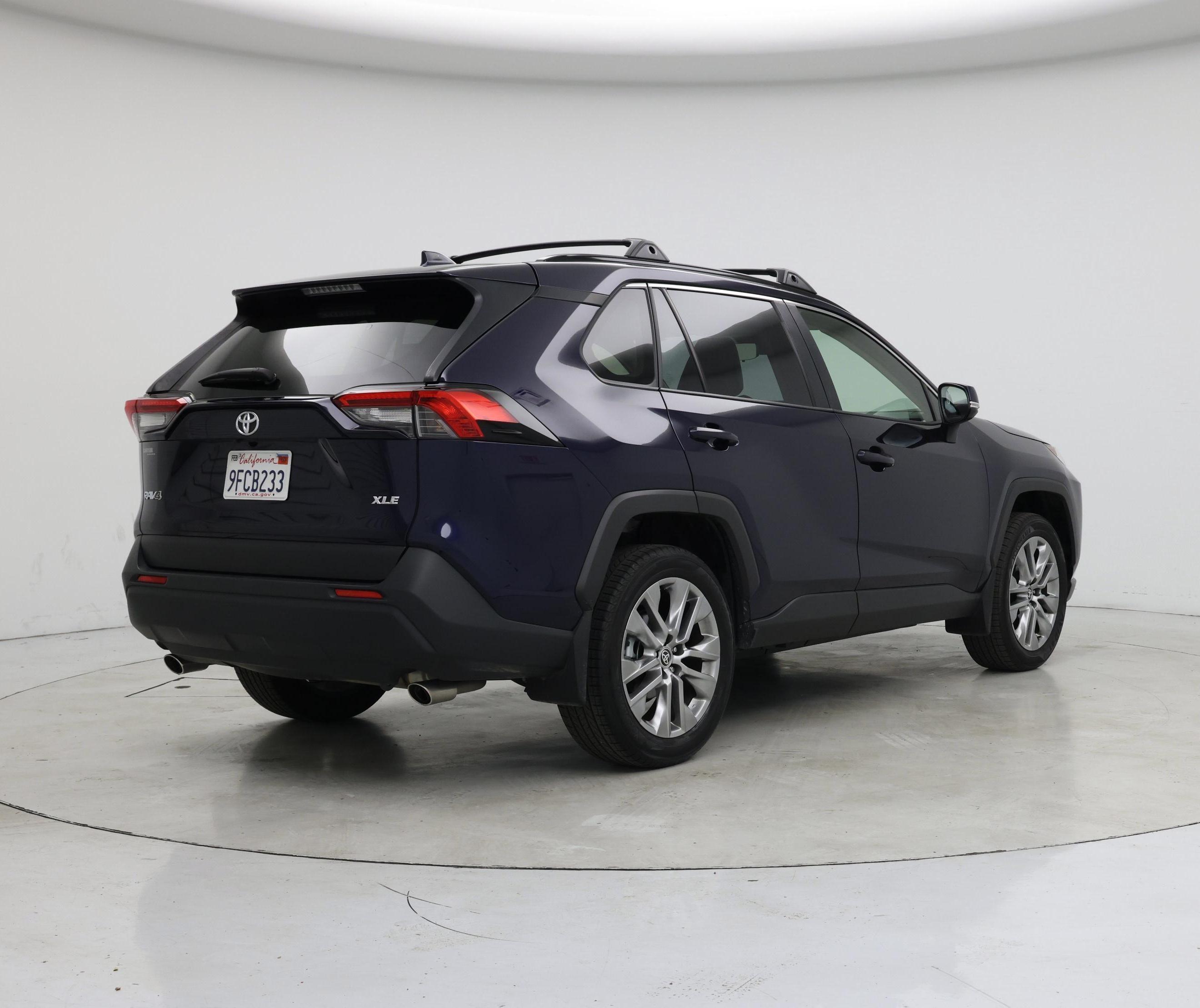 Thumbnail: 2023 Toyota RAV4 - 8