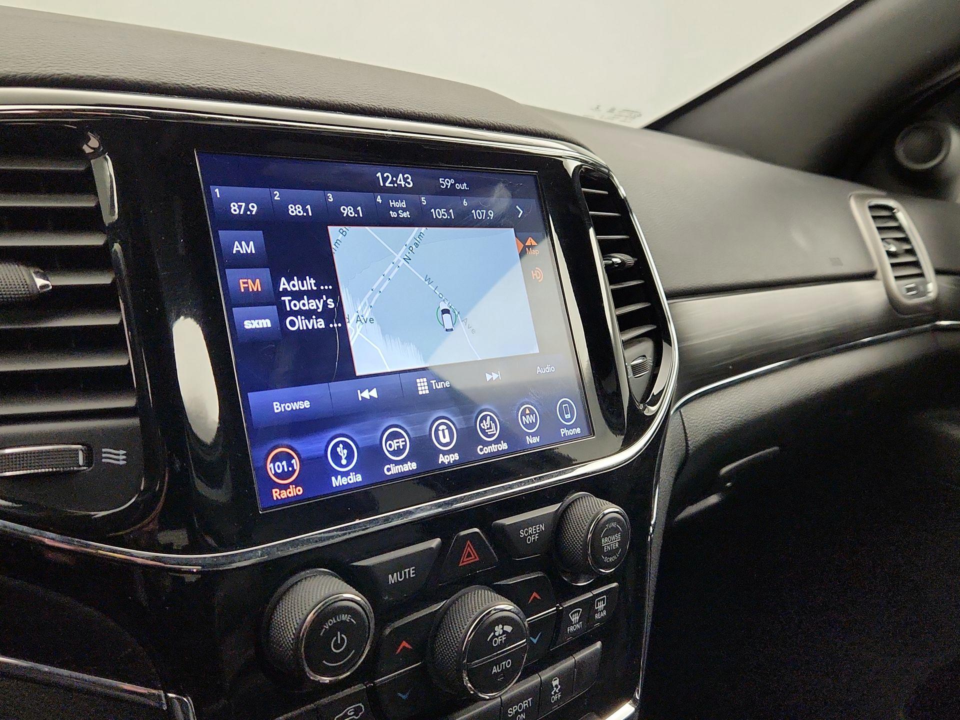 Thumbnail: 2019 Jeep Grand Cherokee - 16