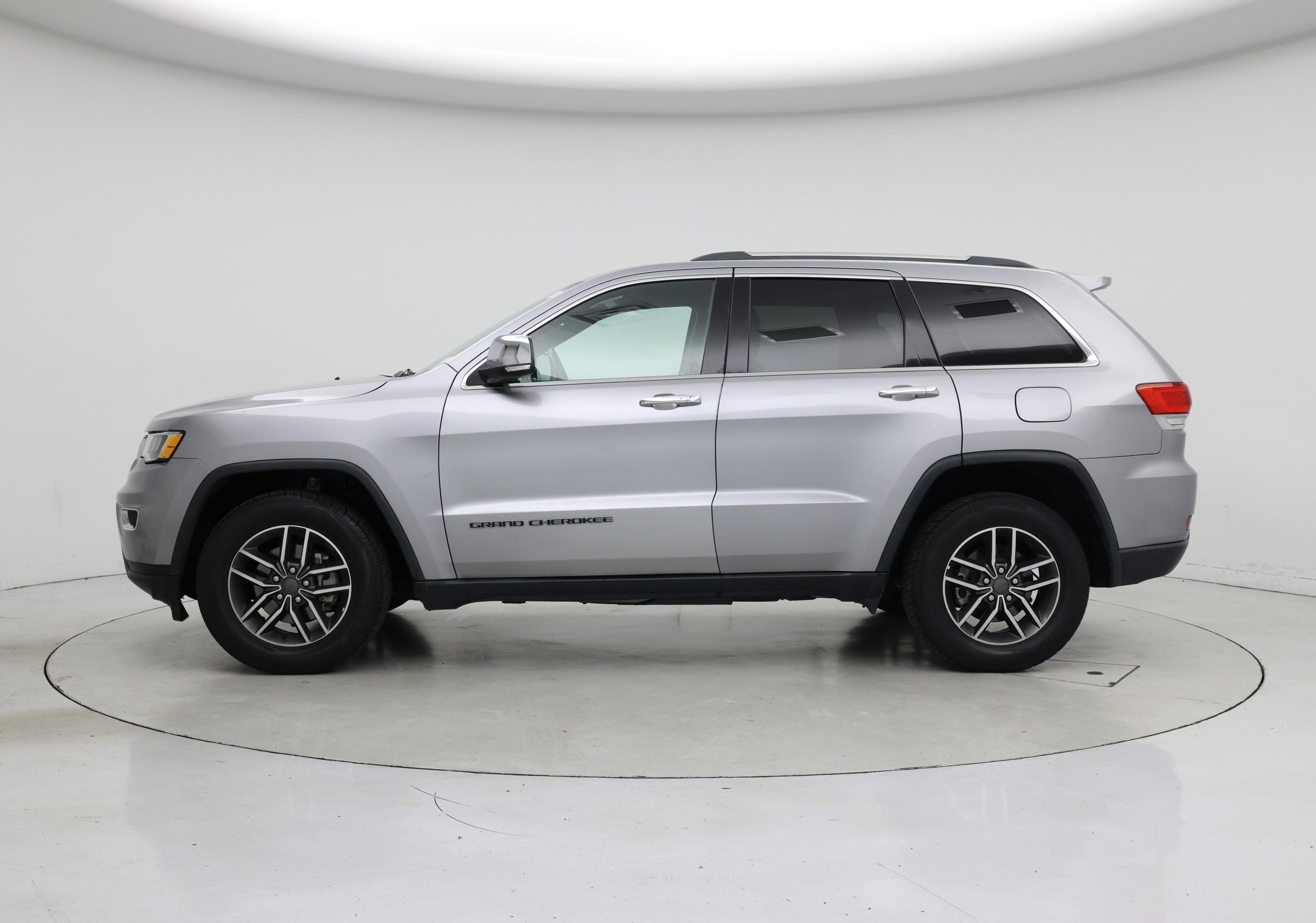 Thumbnail: 2019 Jeep Grand Cherokee - 3
