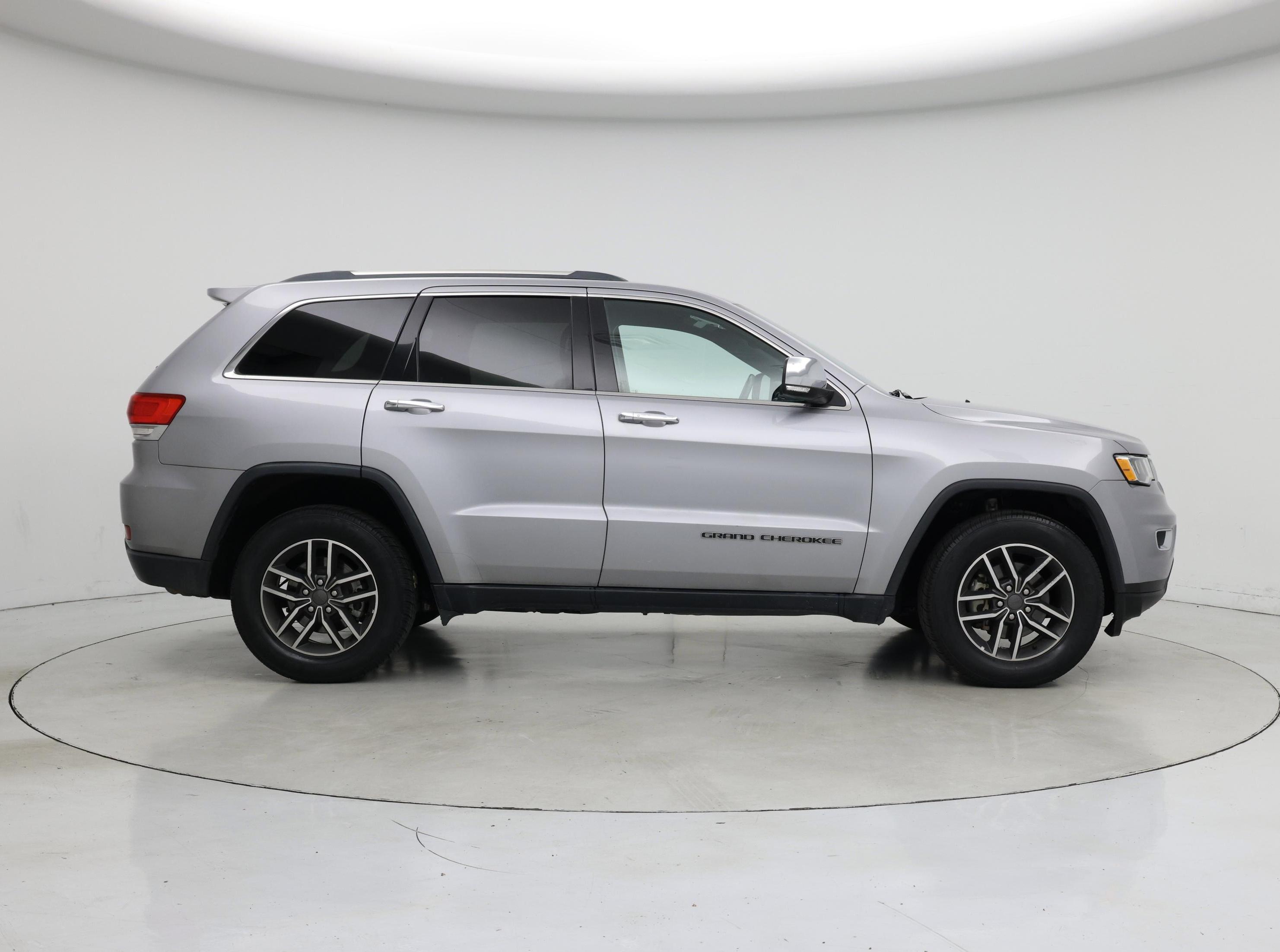 Thumbnail: 2019 Jeep Grand Cherokee - 7