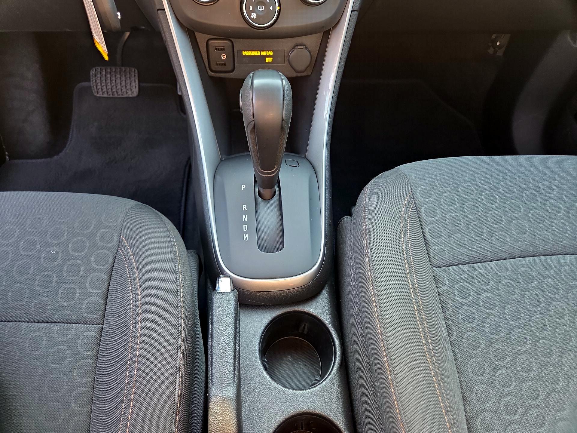 Thumbnail: 2022 Chevrolet Trax - 15