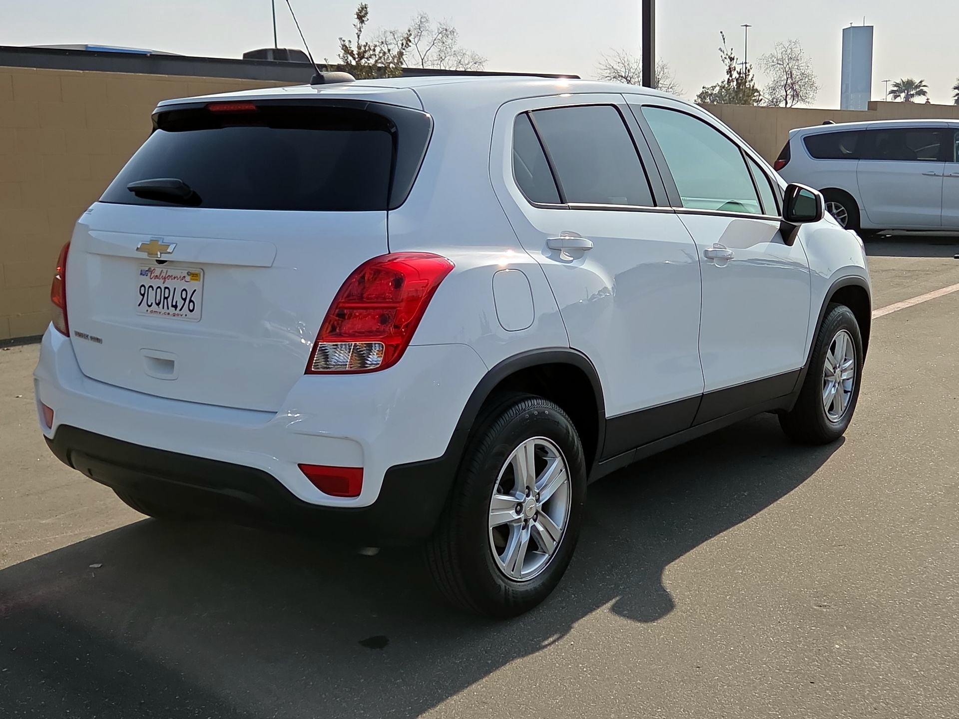 Thumbnail: 2022 Chevrolet Trax - 5