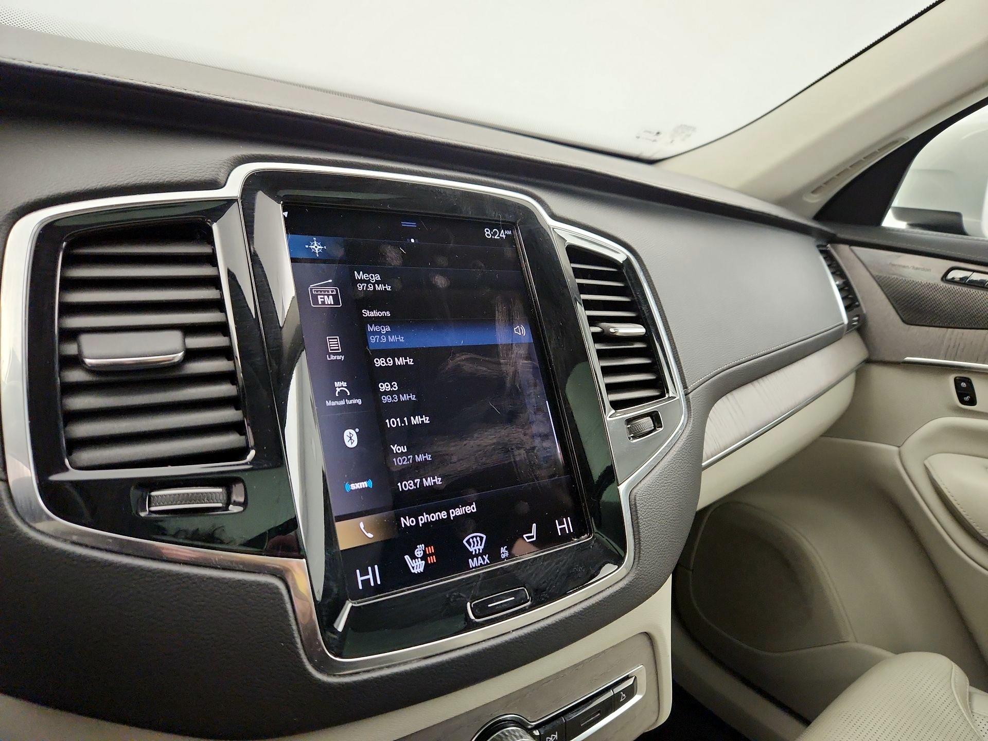 Thumbnail: 2022 Volvo XC90 - 16