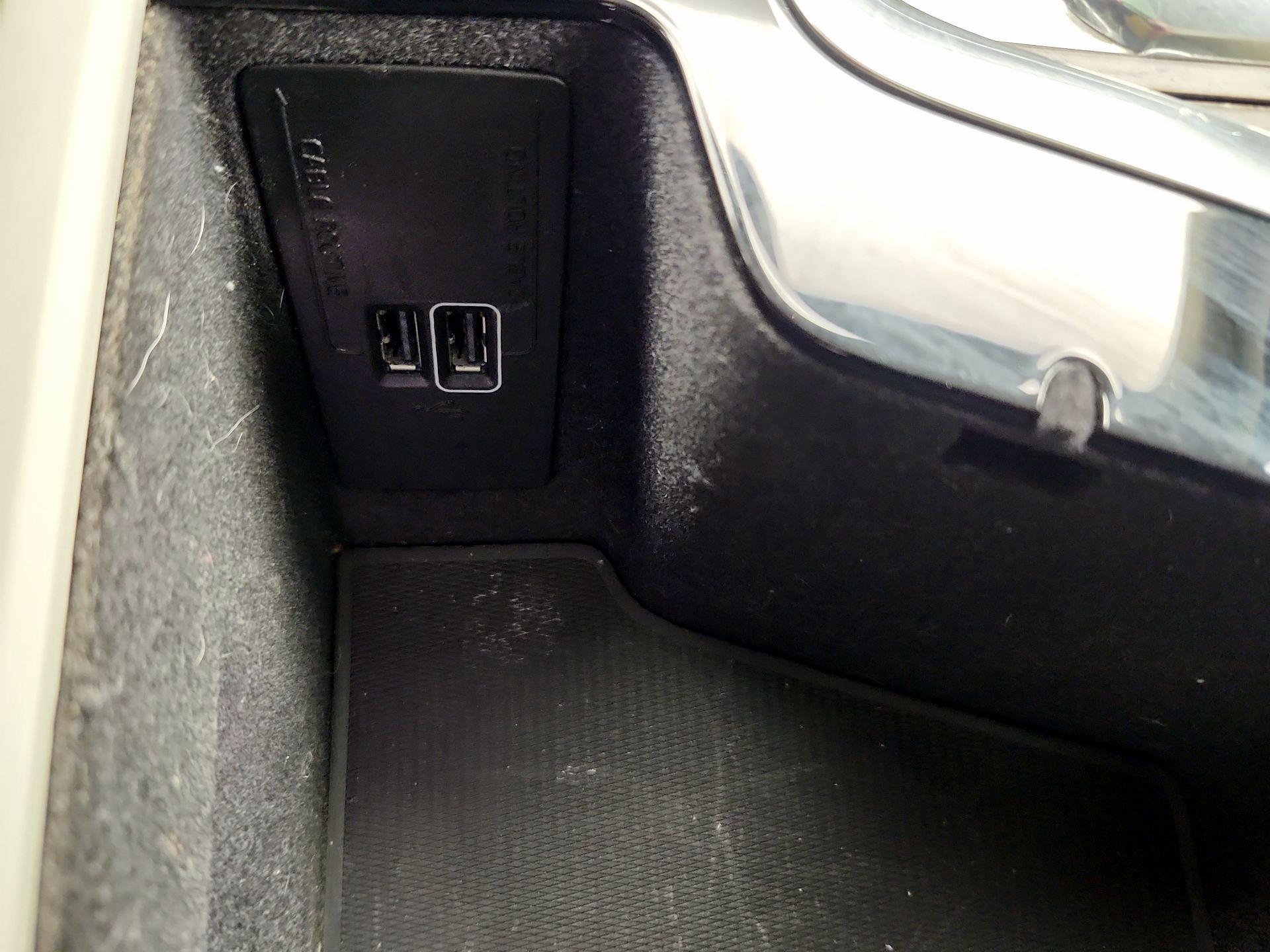 Thumbnail: 2022 Volvo XC90 - 19