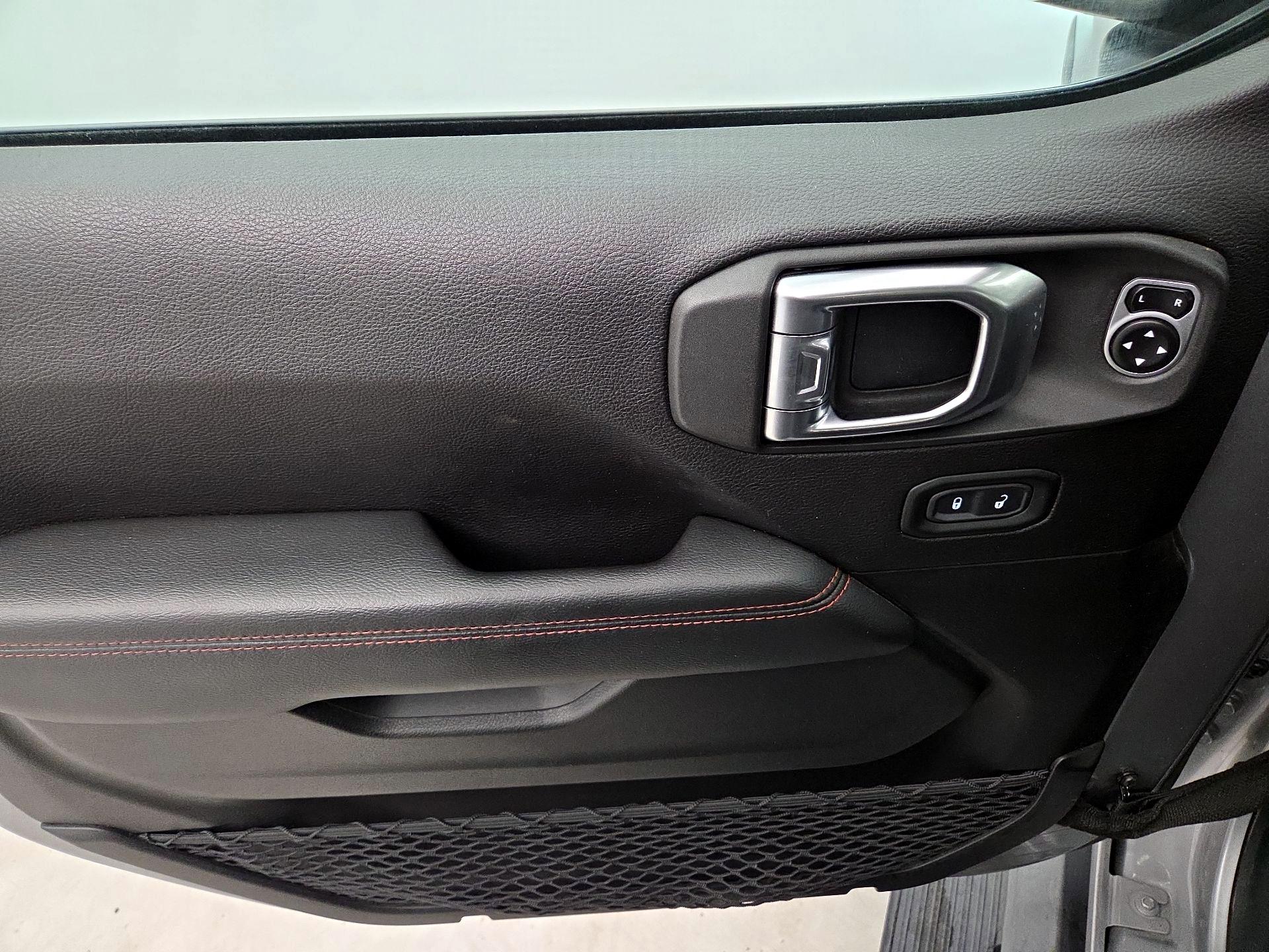 Thumbnail: 2020 Jeep Gladiator - 12