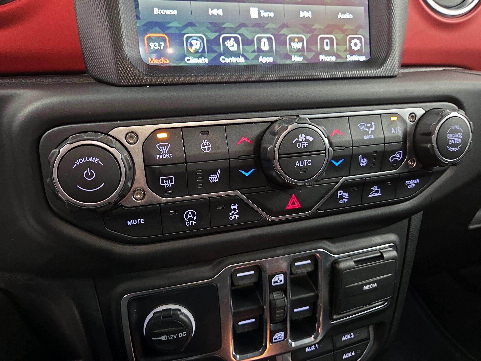 Thumbnail: 2020 Jeep Gladiator - 17