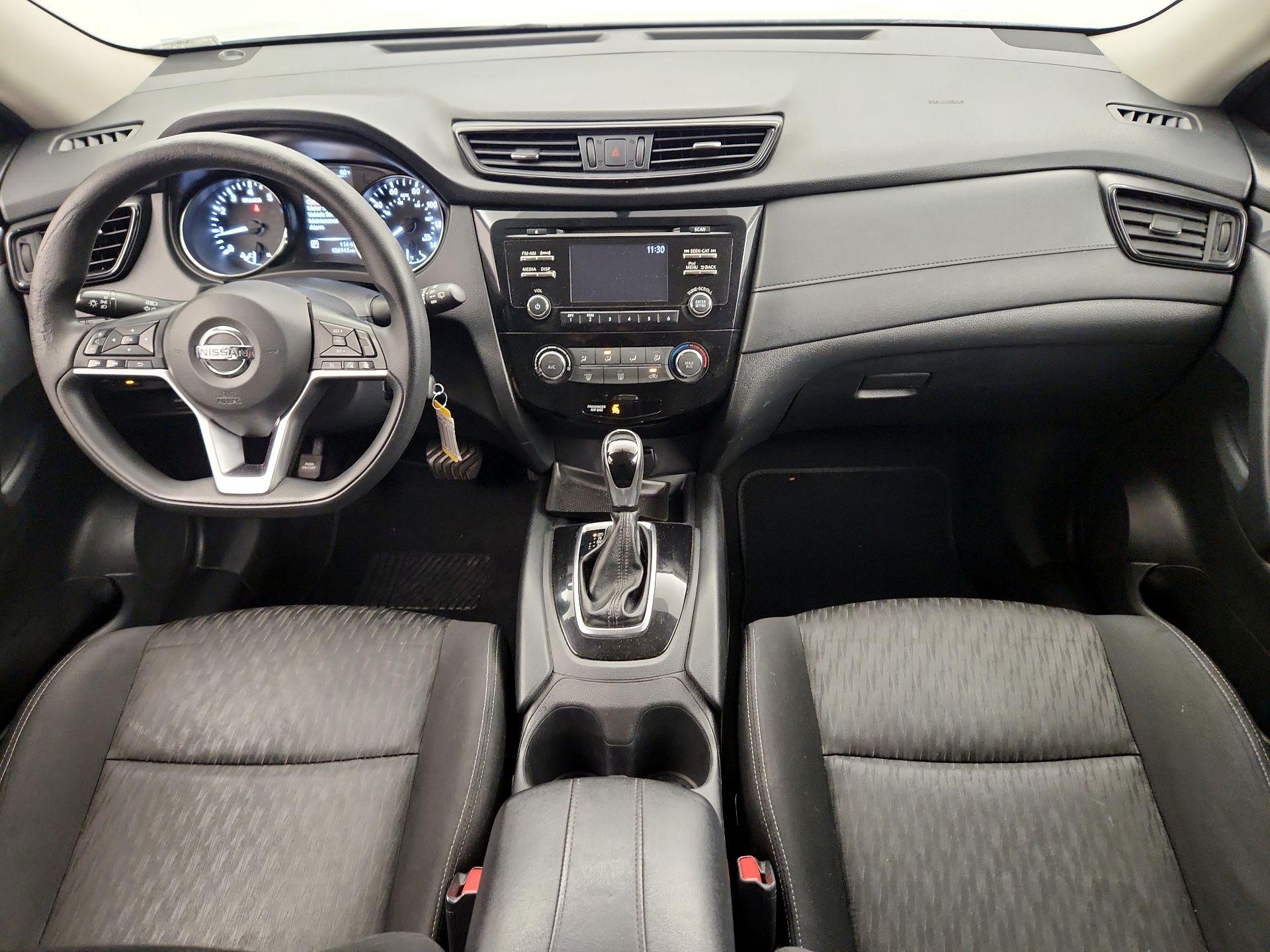 Thumbnail: 2017 Nissan Rogue - 9