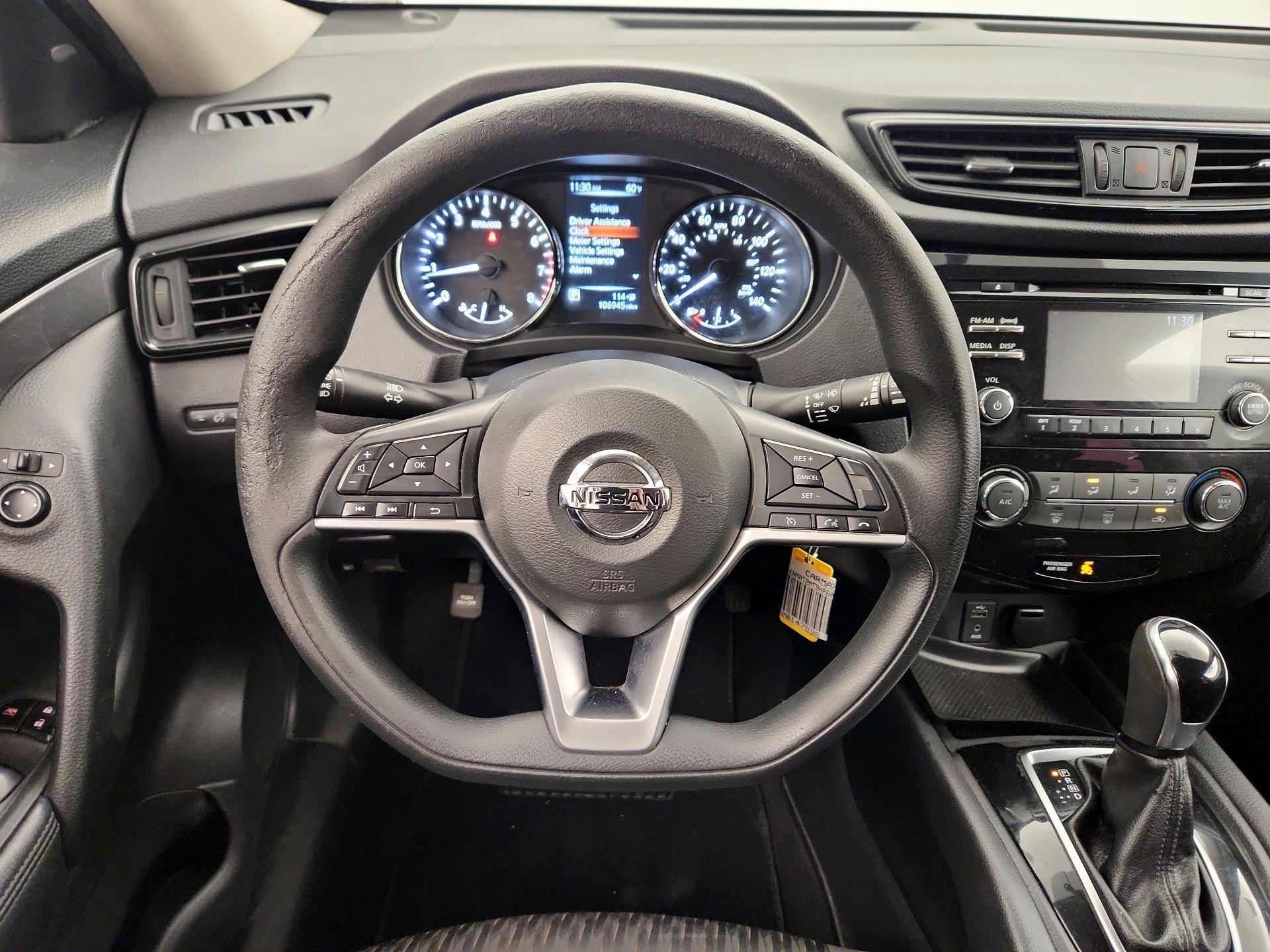 Thumbnail: 2017 Nissan Rogue - 10