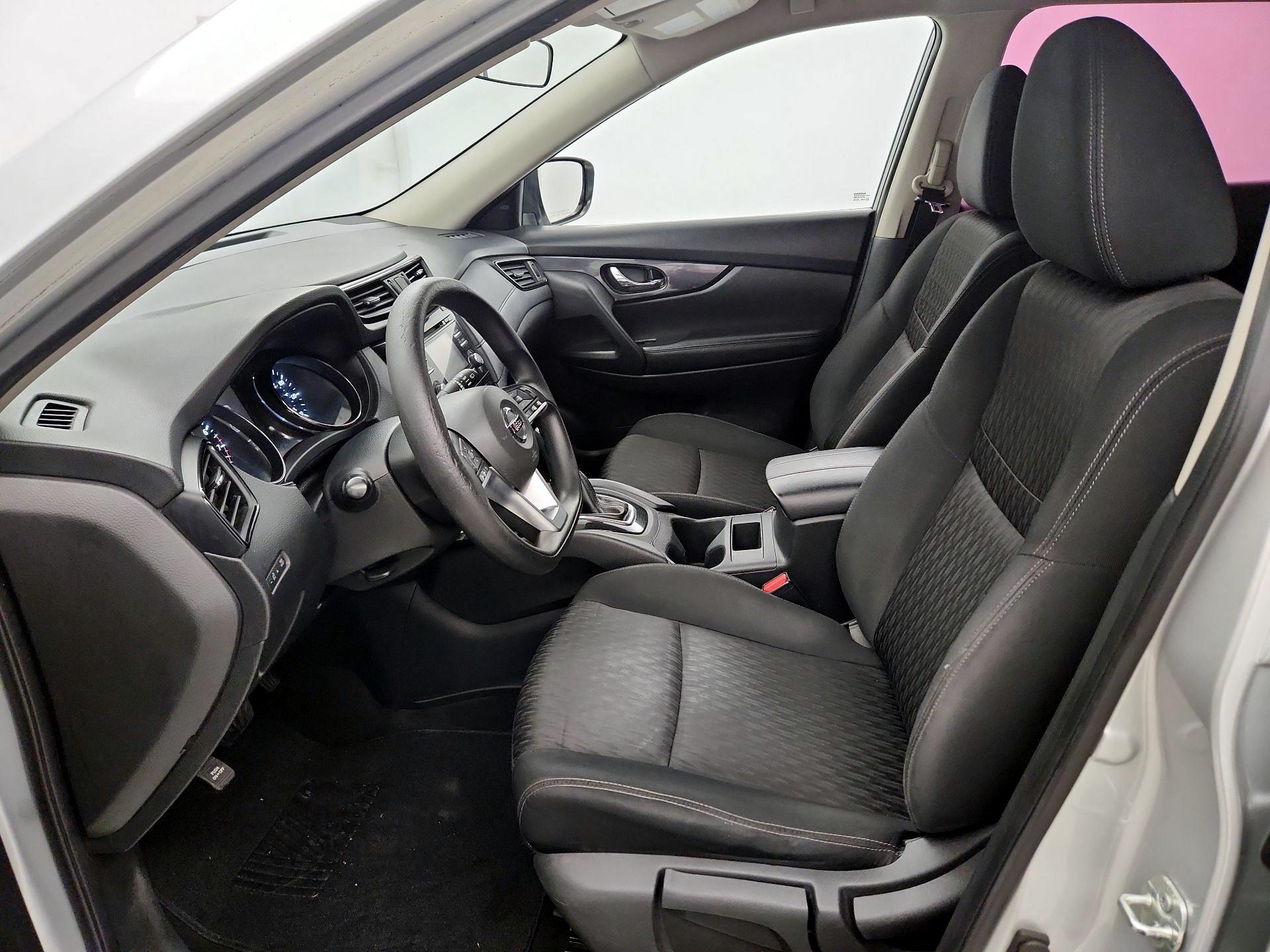 Thumbnail: 2017 Nissan Rogue - 11