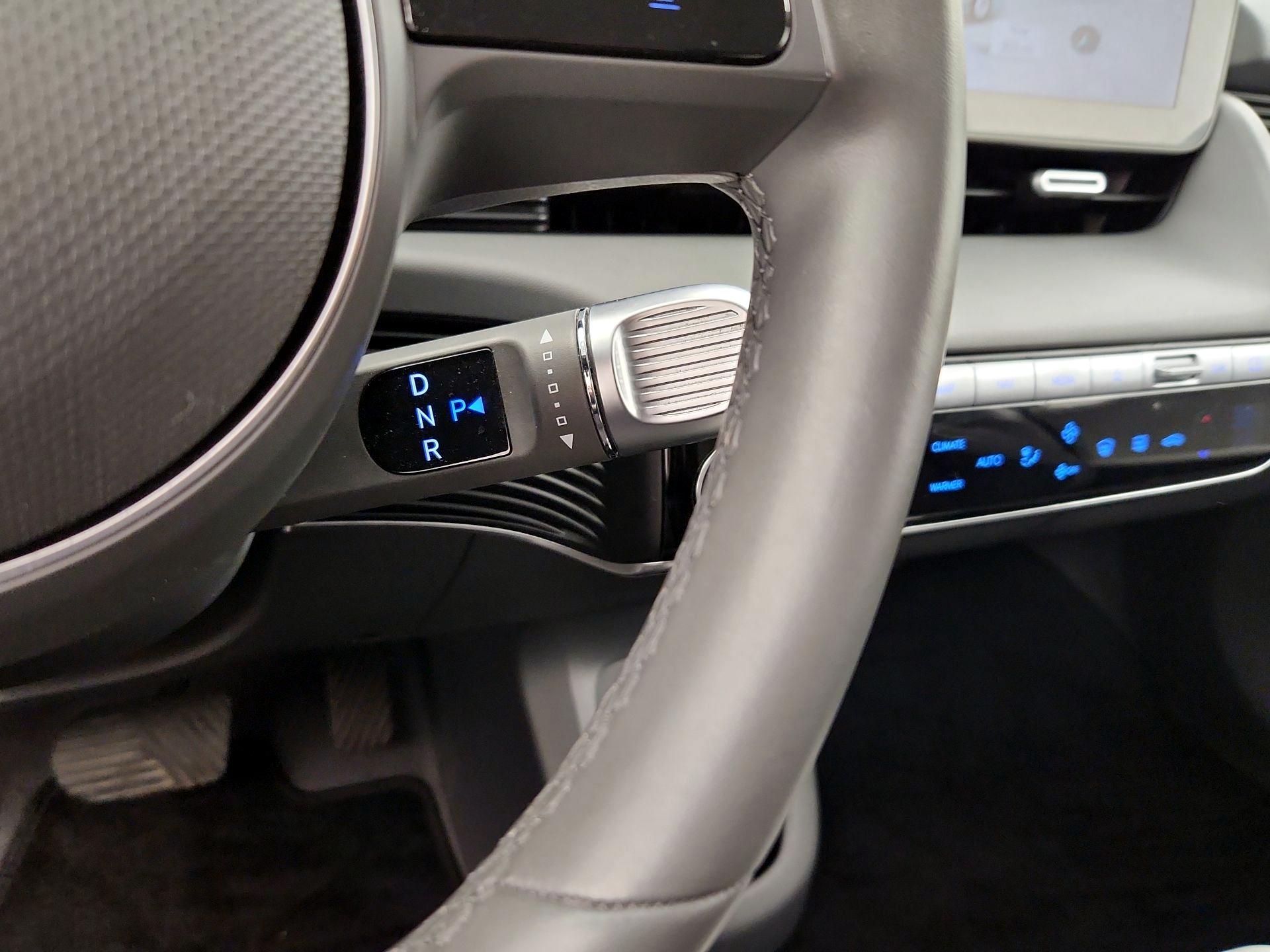 Thumbnail: 2022 Hyundai Ioniq 5 - 18