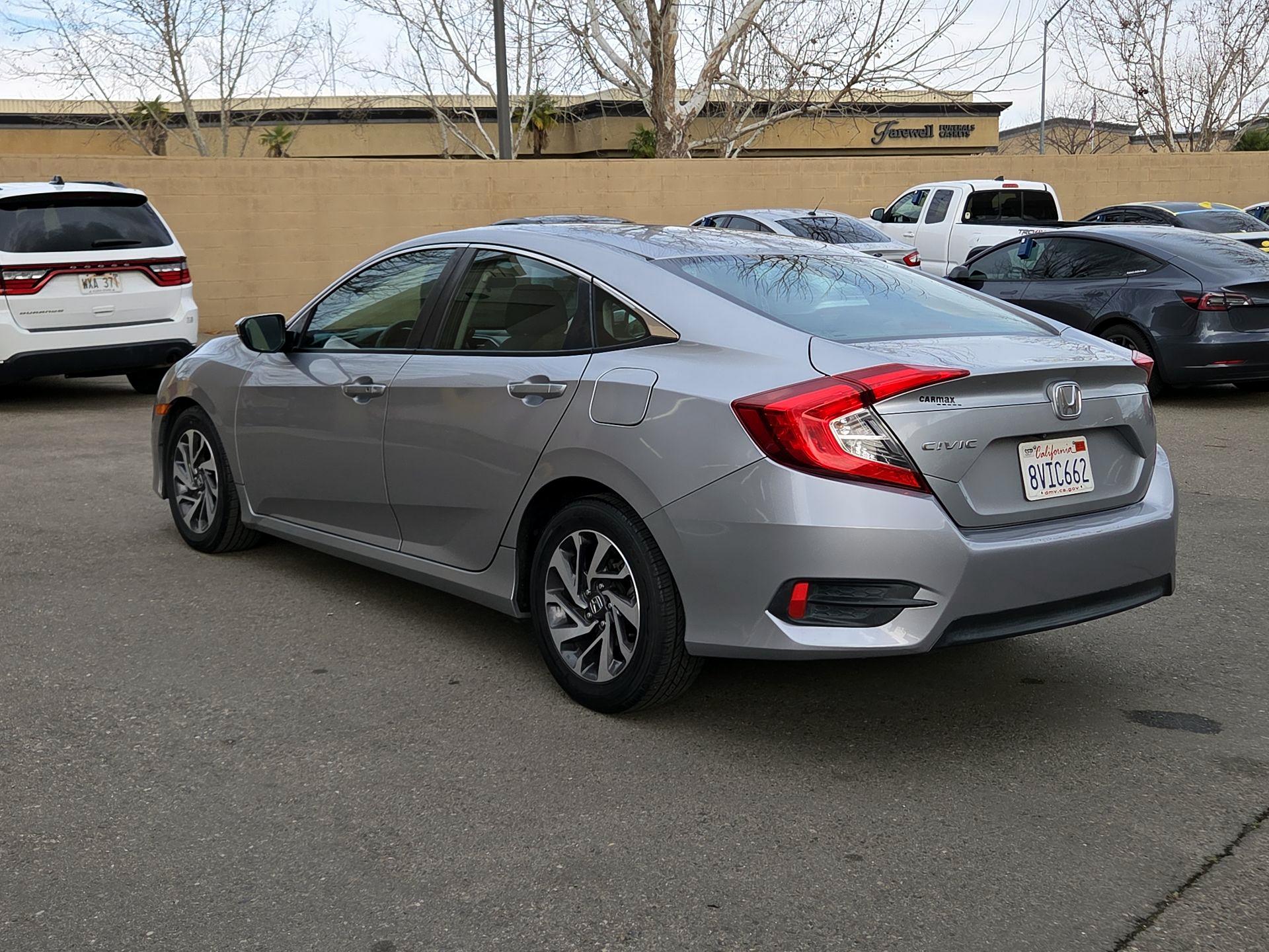 Thumbnail: 2016 Honda Civic - 7