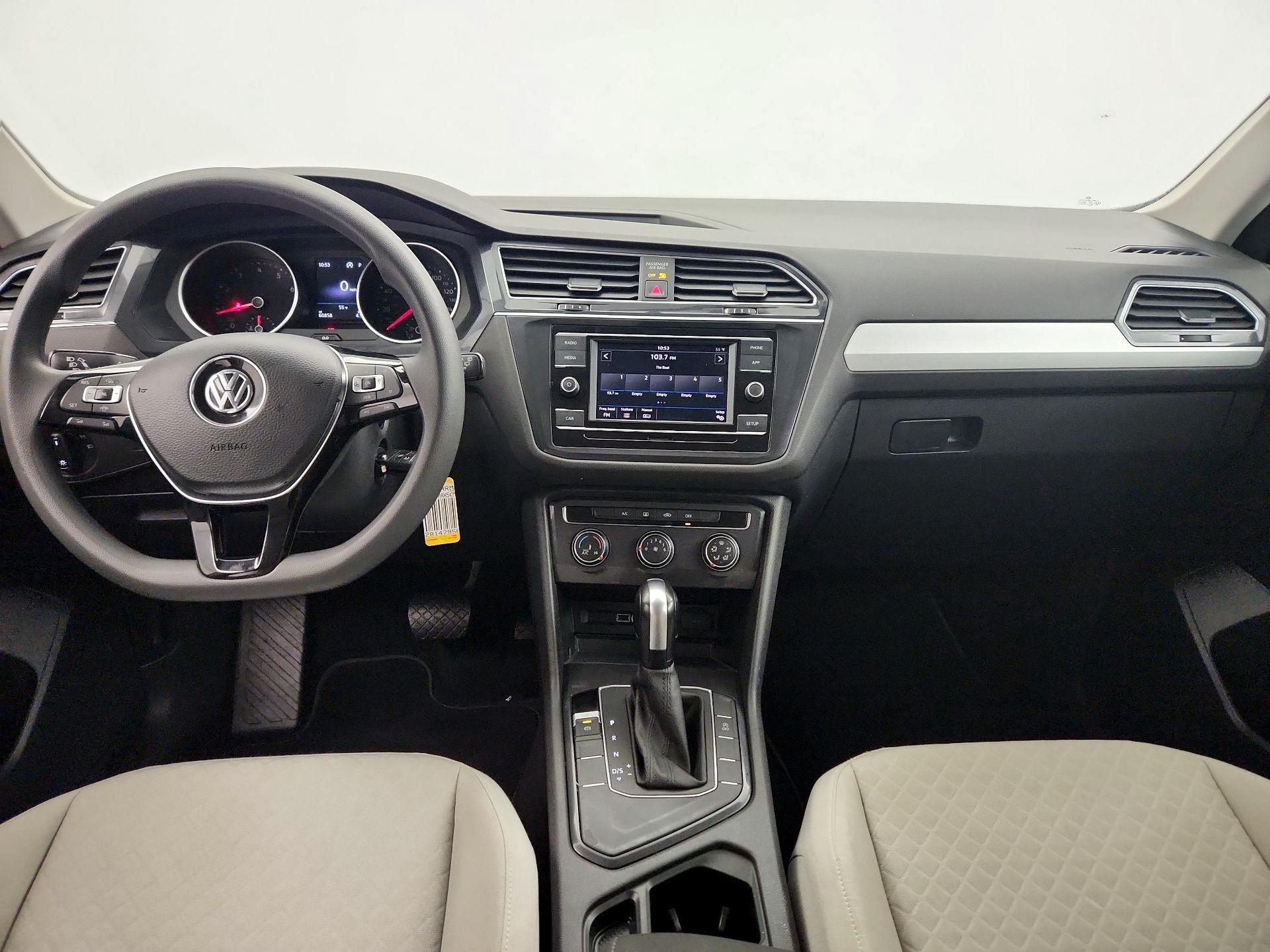 Thumbnail: 2019 Volkswagen Tiguan - 9