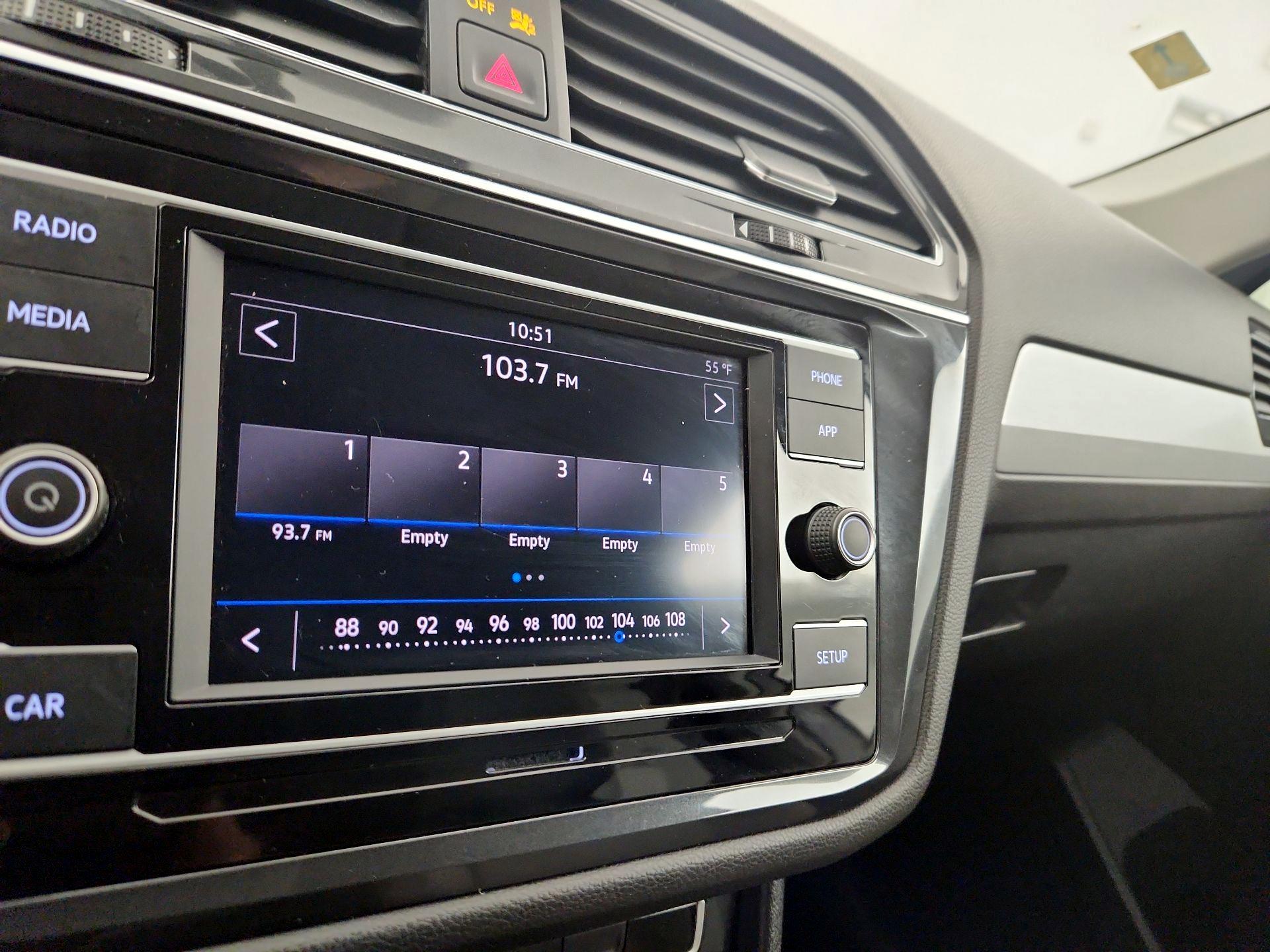 Thumbnail: 2019 Volkswagen Tiguan - 15