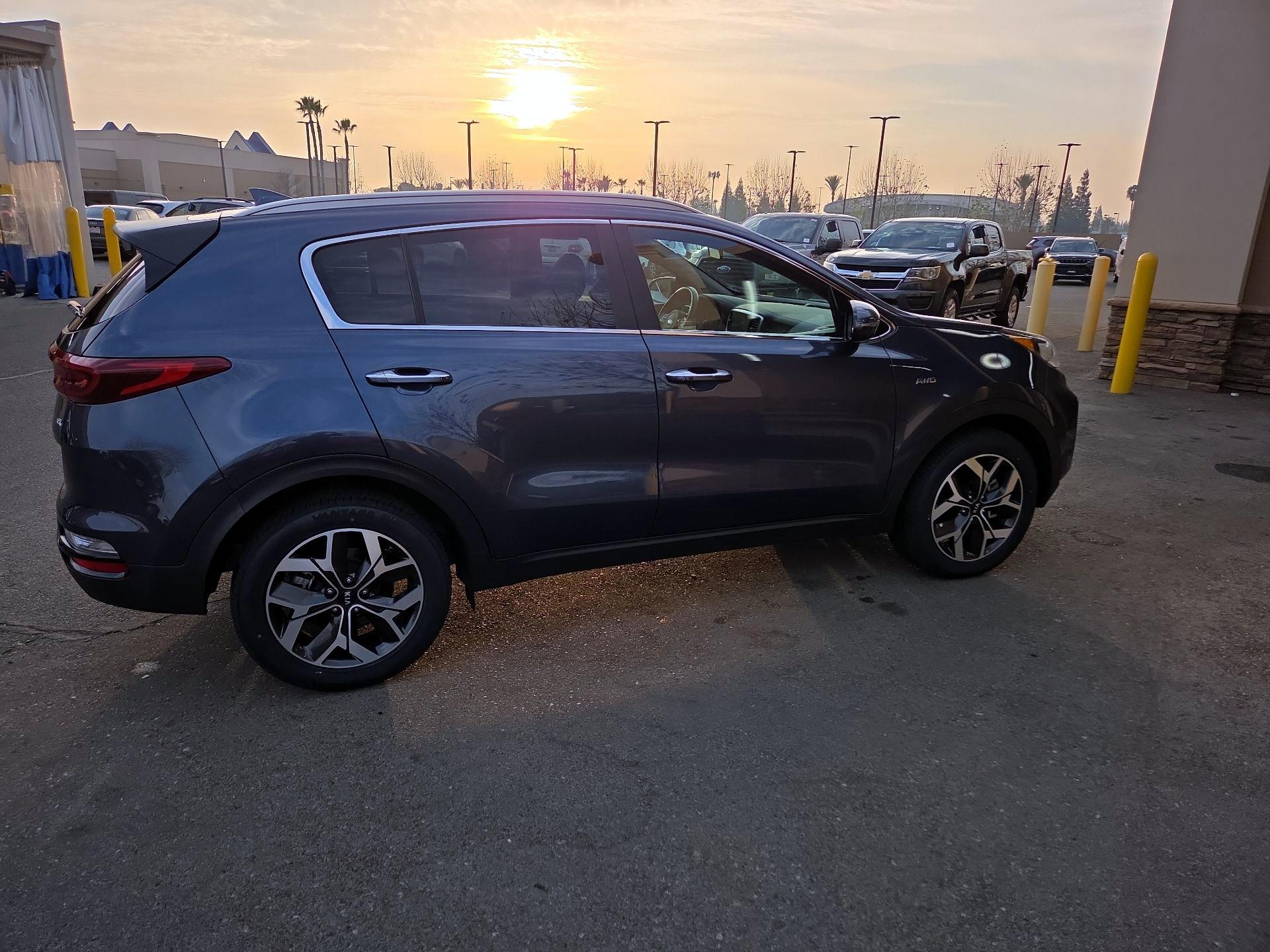 Thumbnail: 2021 Kia Sportage - 4