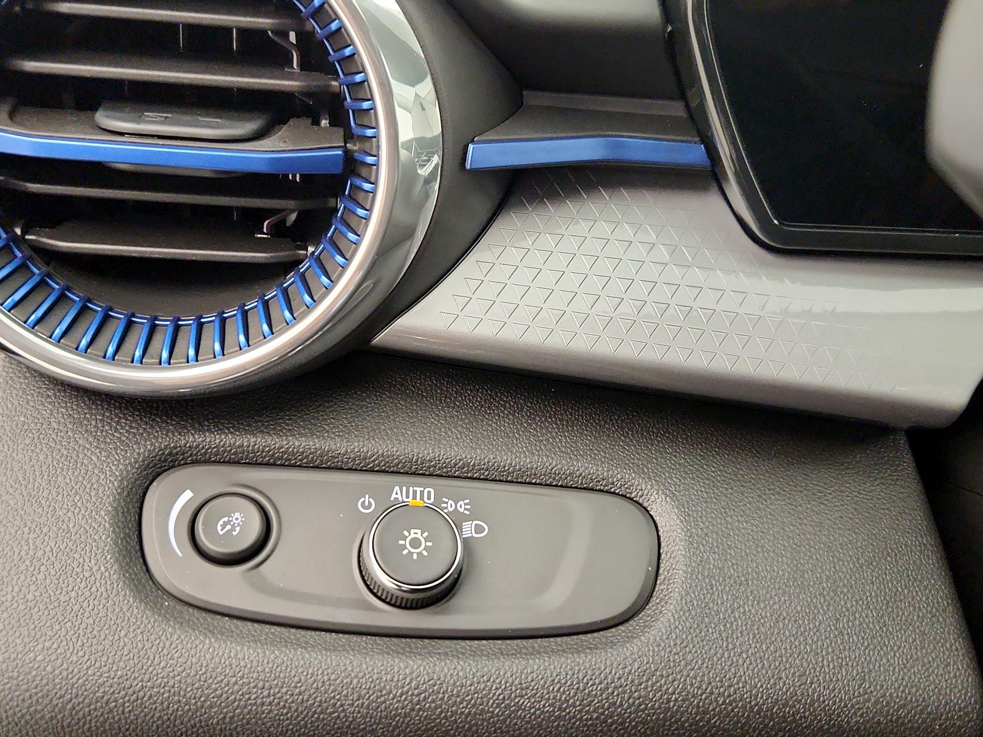 Thumbnail: 2024 Chevrolet Trax - 13