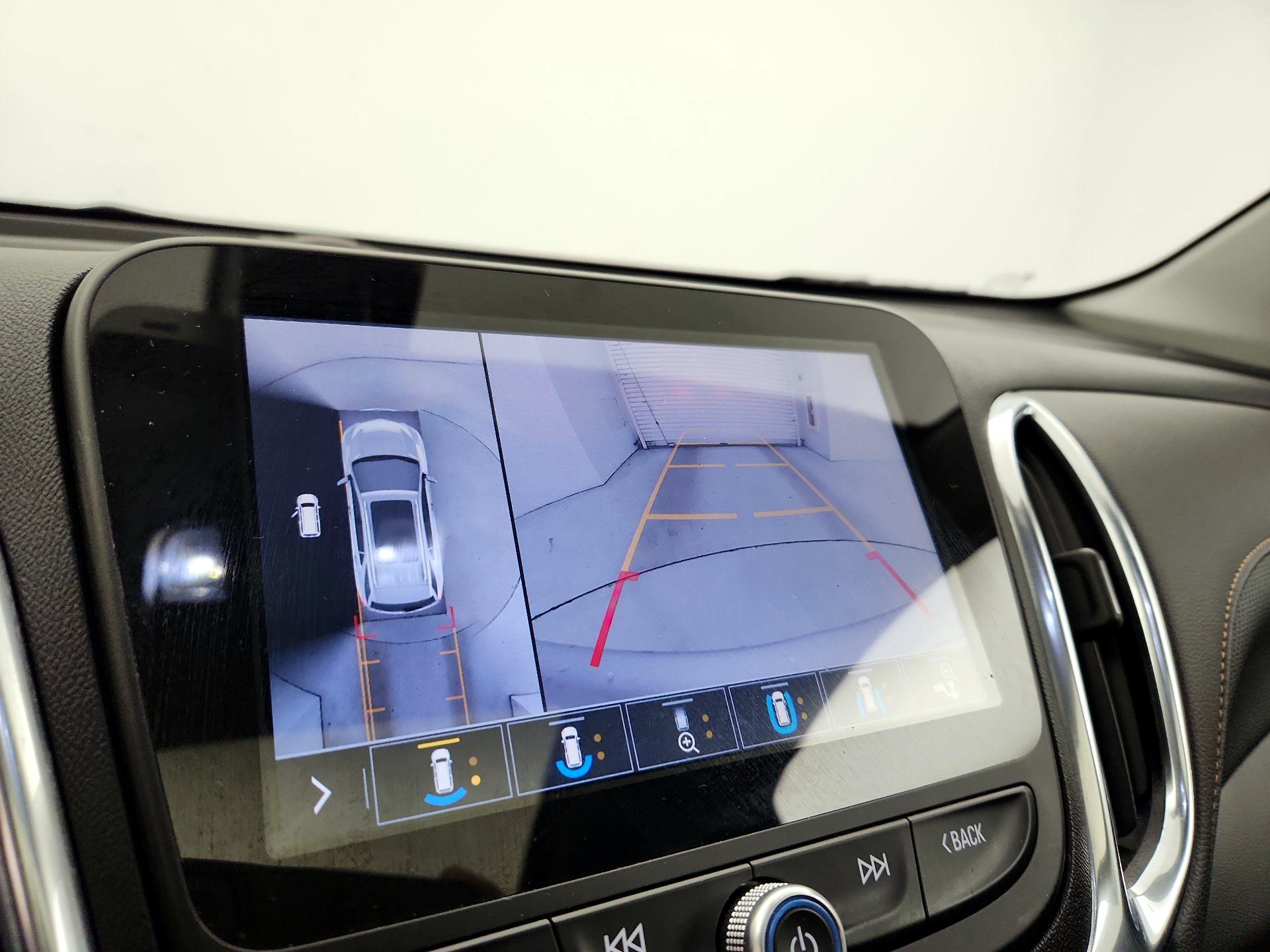 Thumbnail: 2021 Chevrolet Equinox - 14