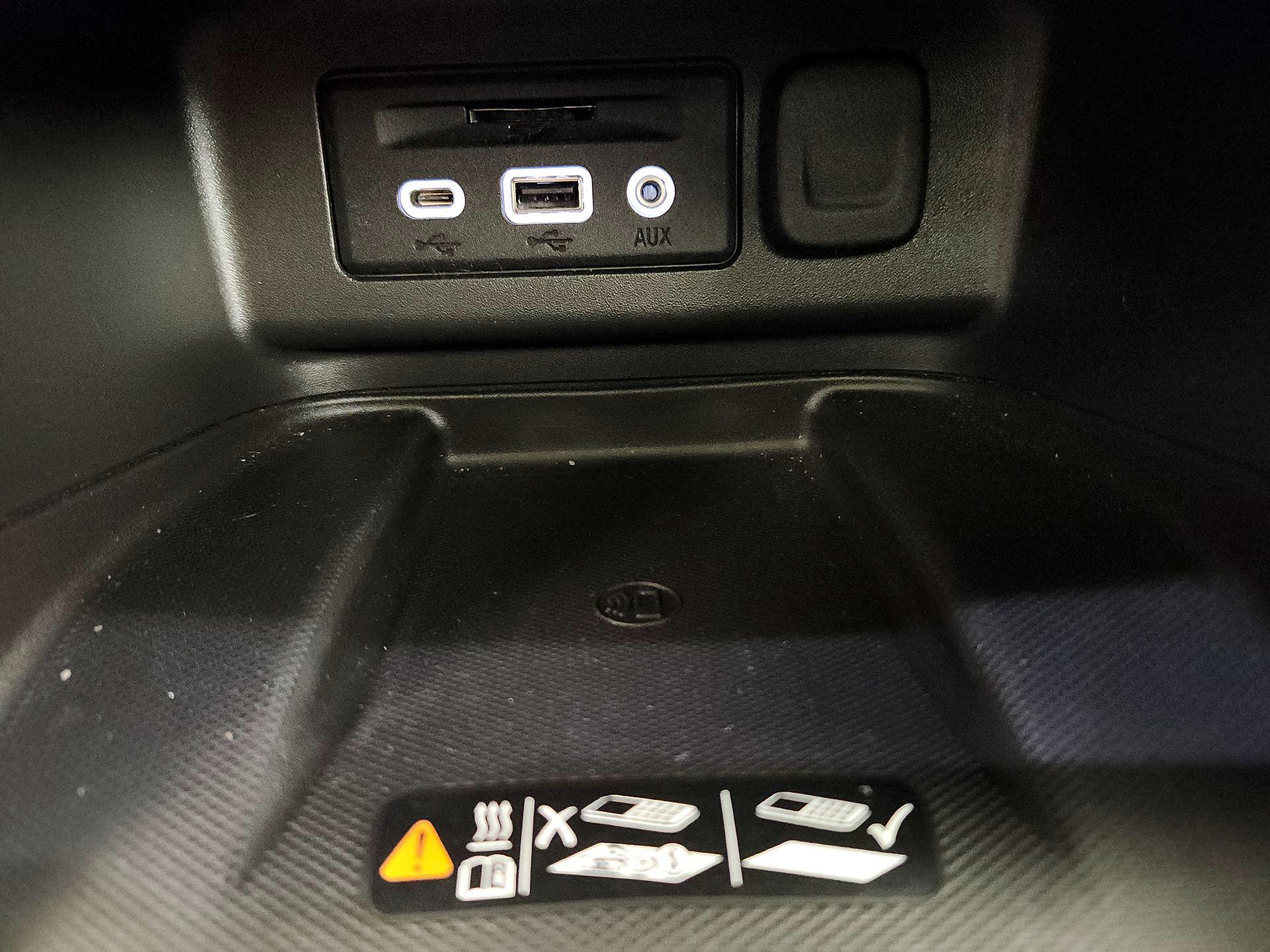 Thumbnail: 2021 Chevrolet Equinox - 18