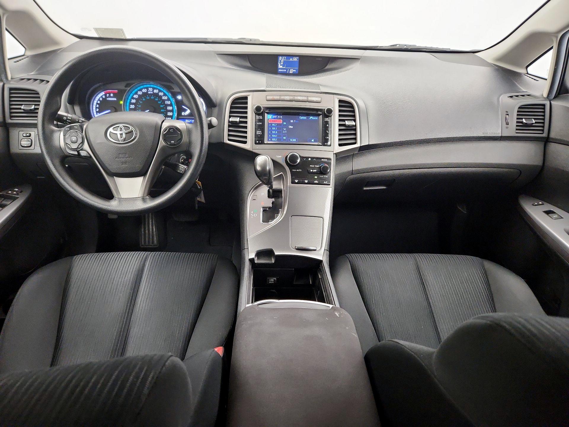 Thumbnail: 2014 Toyota Venza - 9