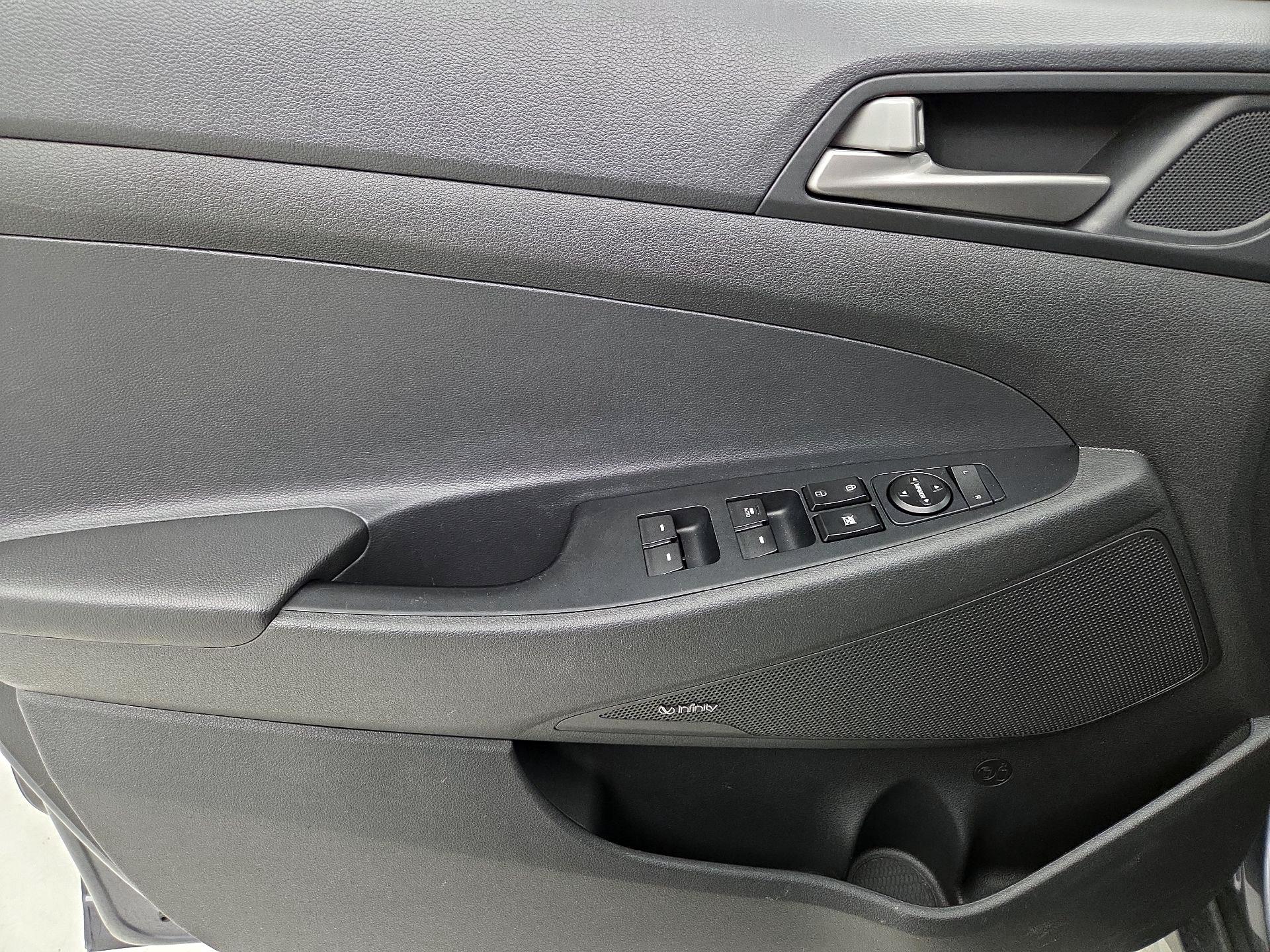 Thumbnail: 2018 Hyundai Tucson - 12